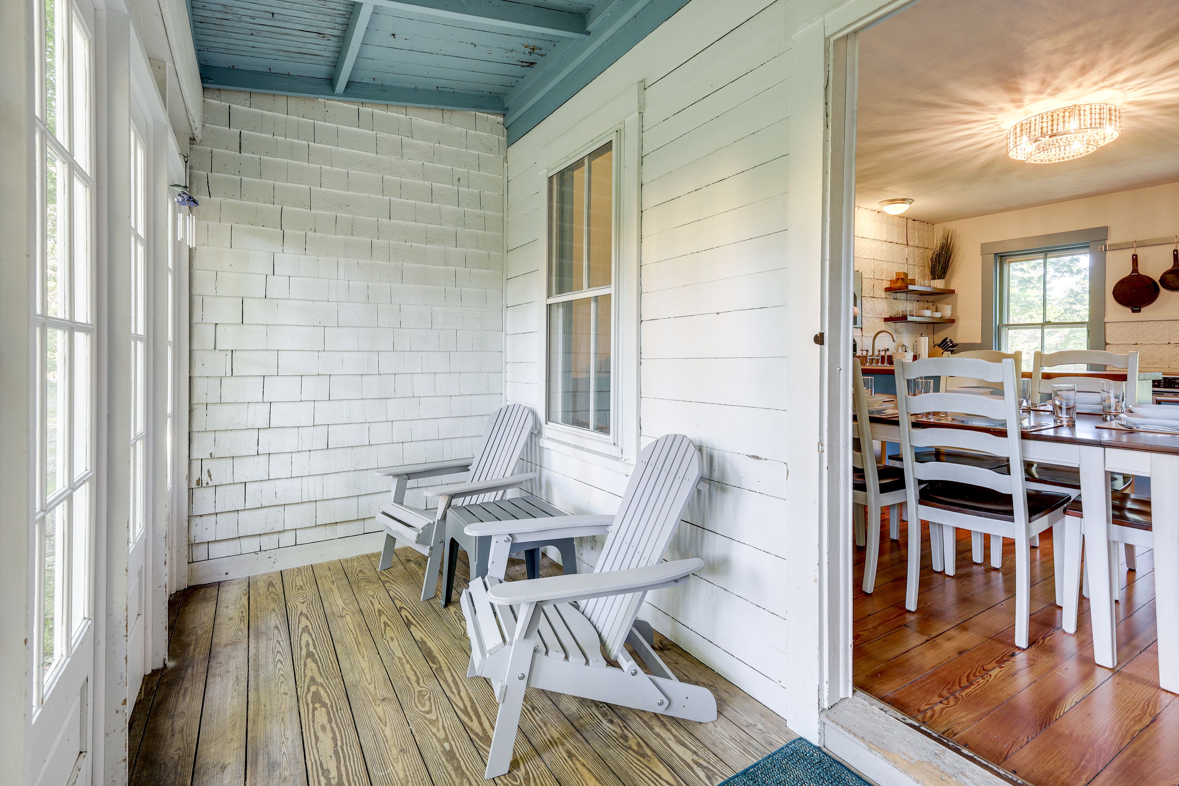 Enclosed Porch | 1st Floor | Seating