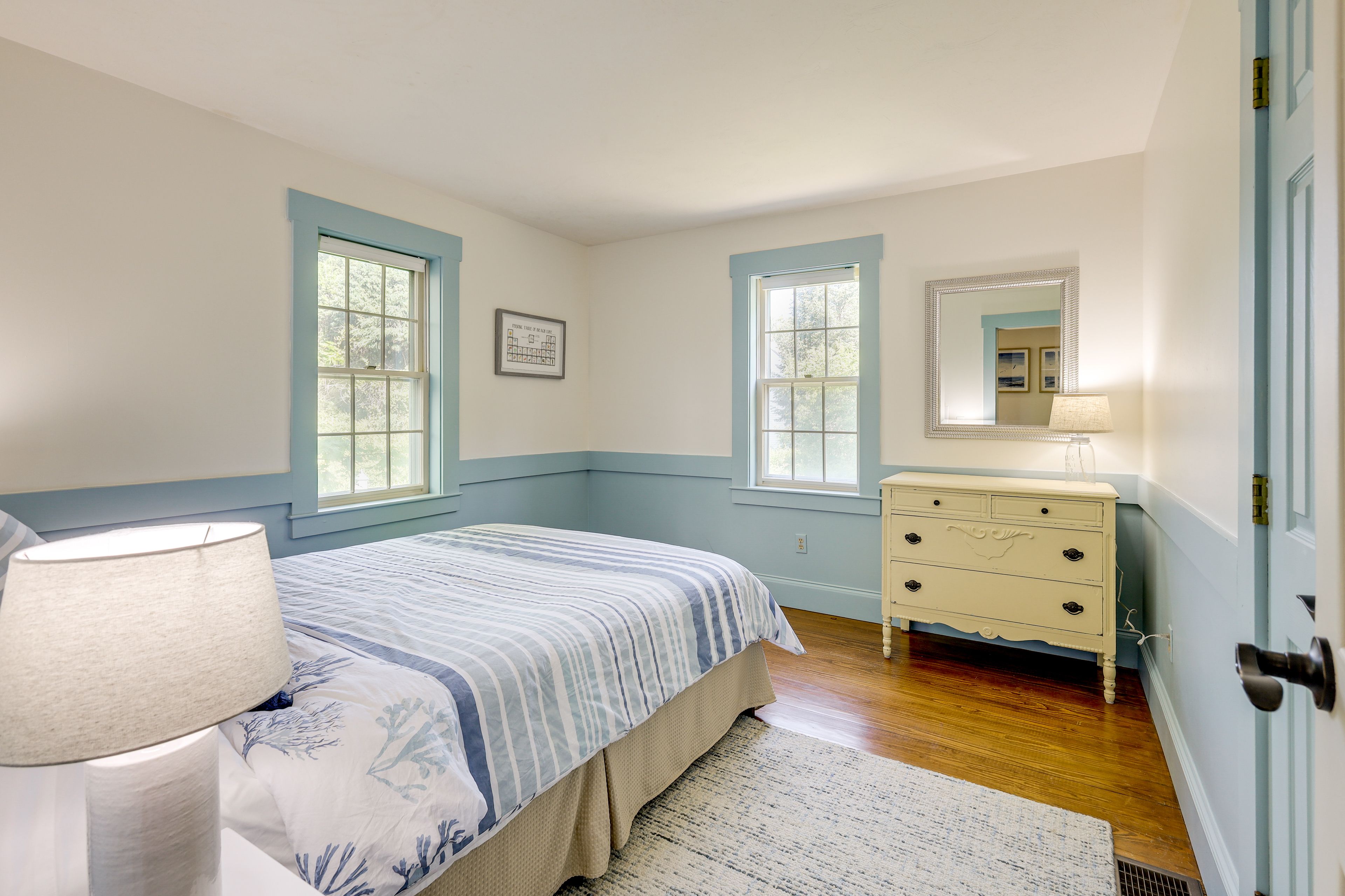 Bedroom 3 | 1st Floor | Queen Bed