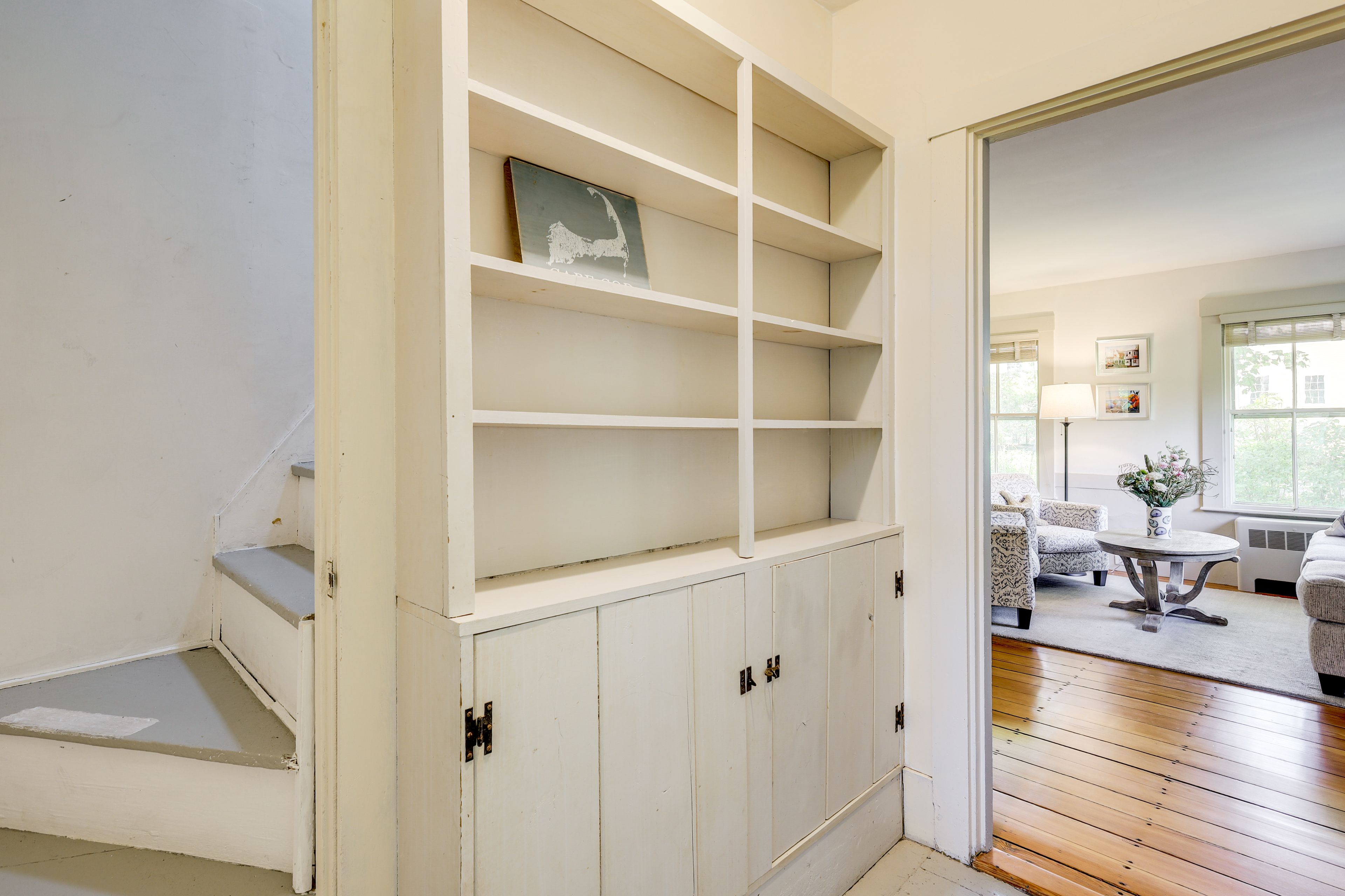 Stairs to 2nd Floor