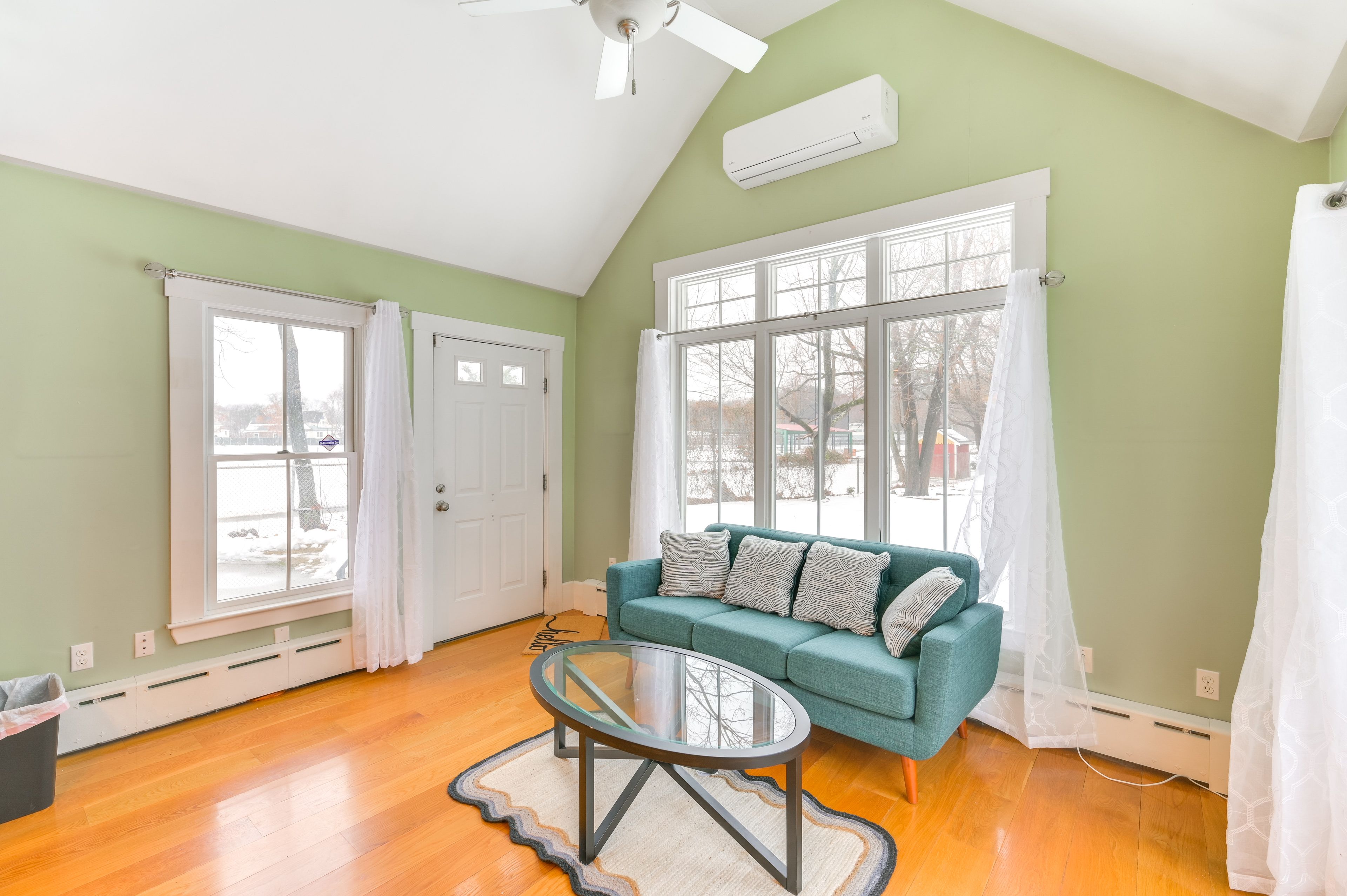 Sitting Area | 1st Floor