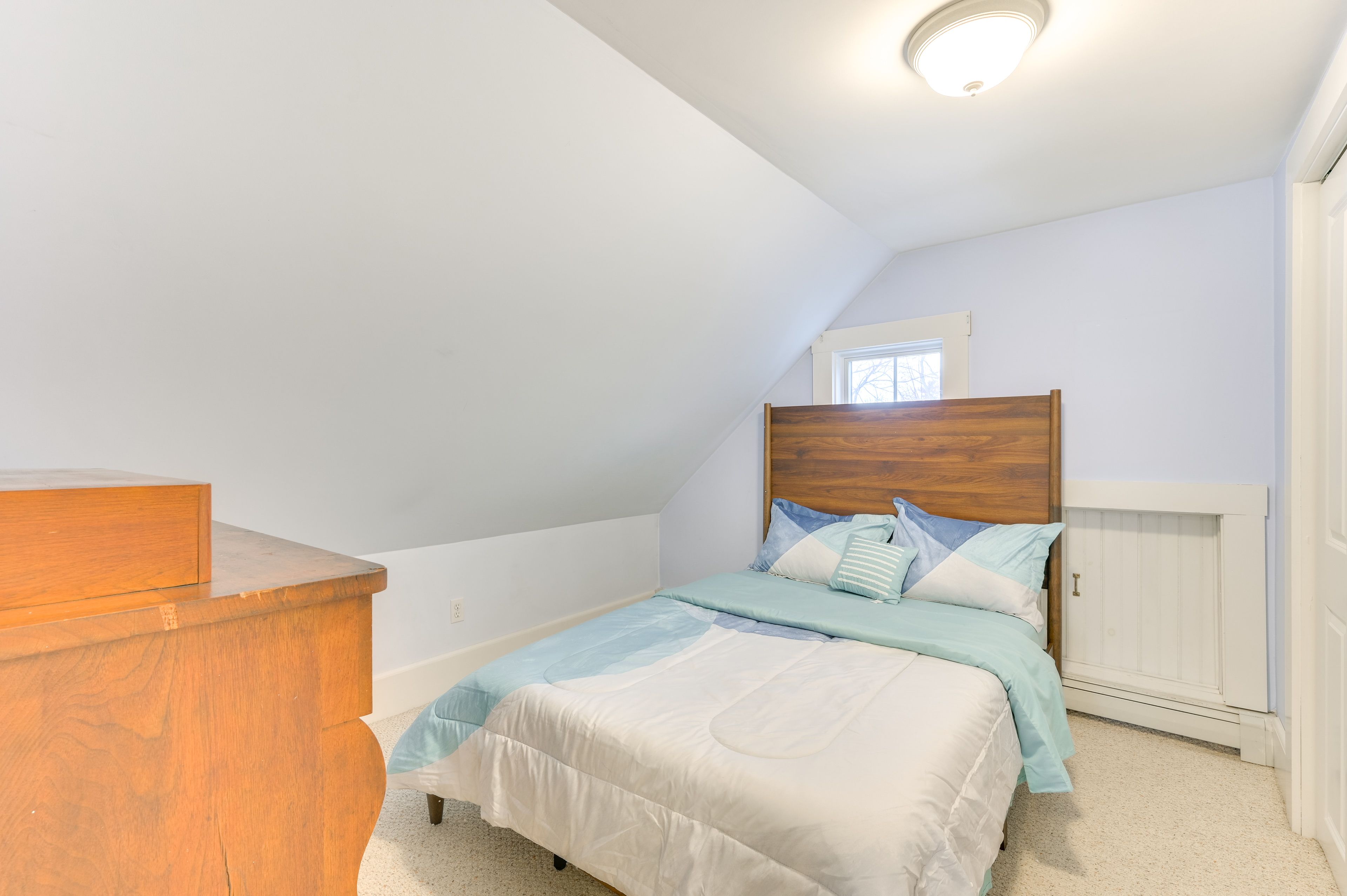Bedroom 3 | Full Bed | 2nd Floor
