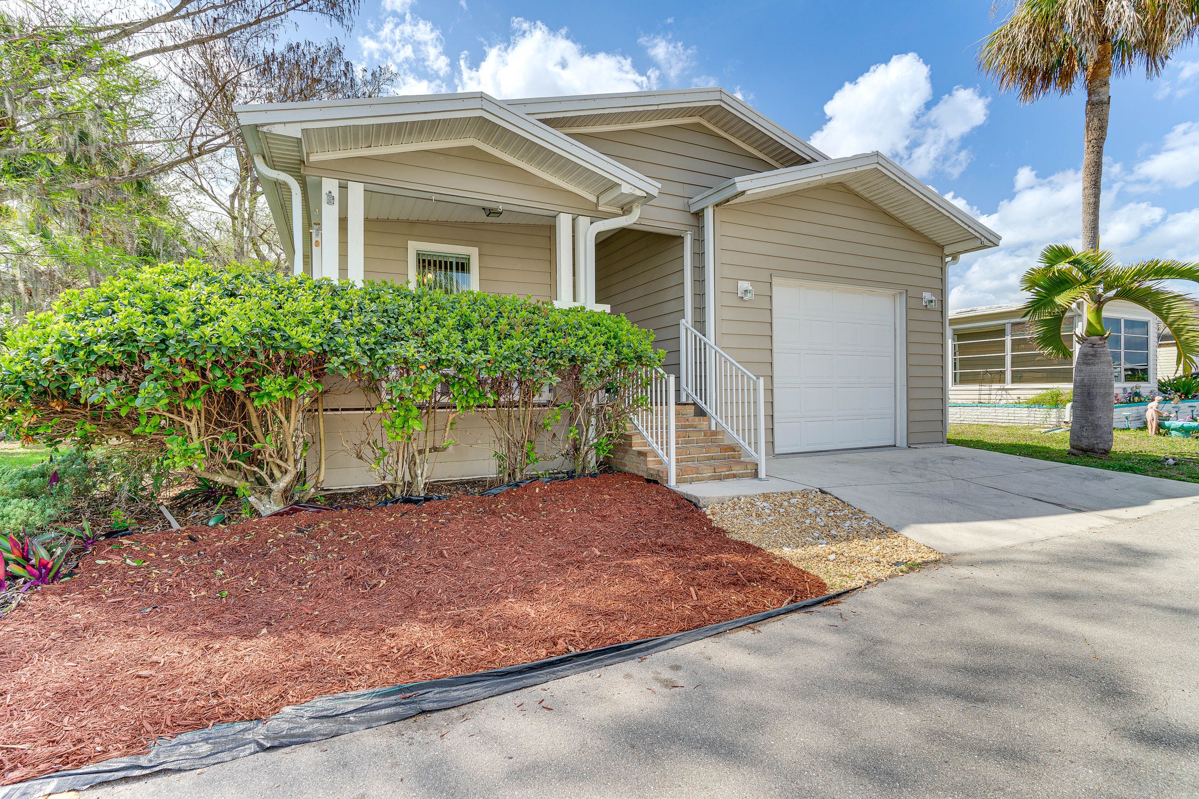 Parking | Garage (1 Vehicle) | Driveway (1 Compact Vehicle)