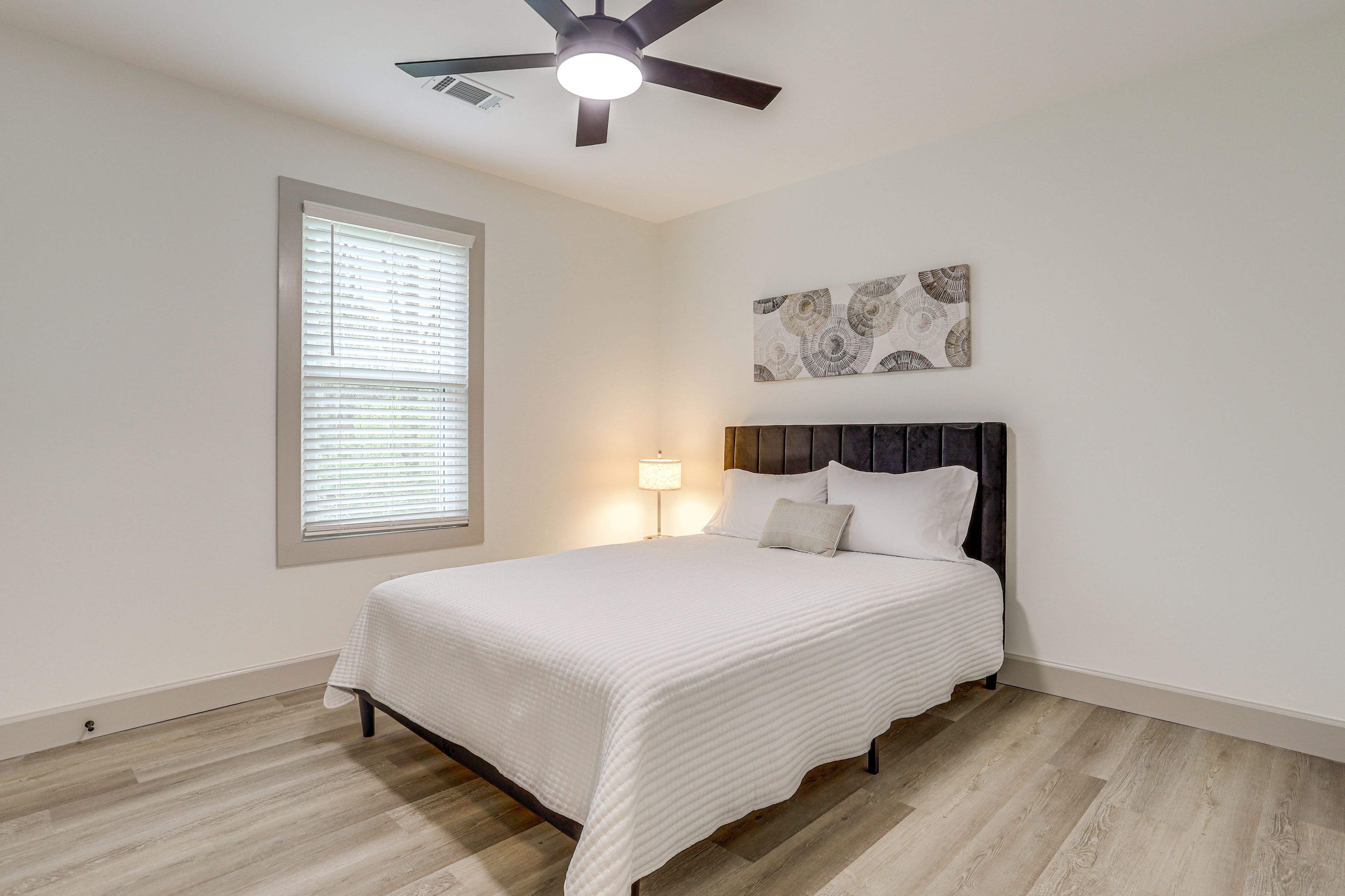 Bedroom 3 | Queen Bed