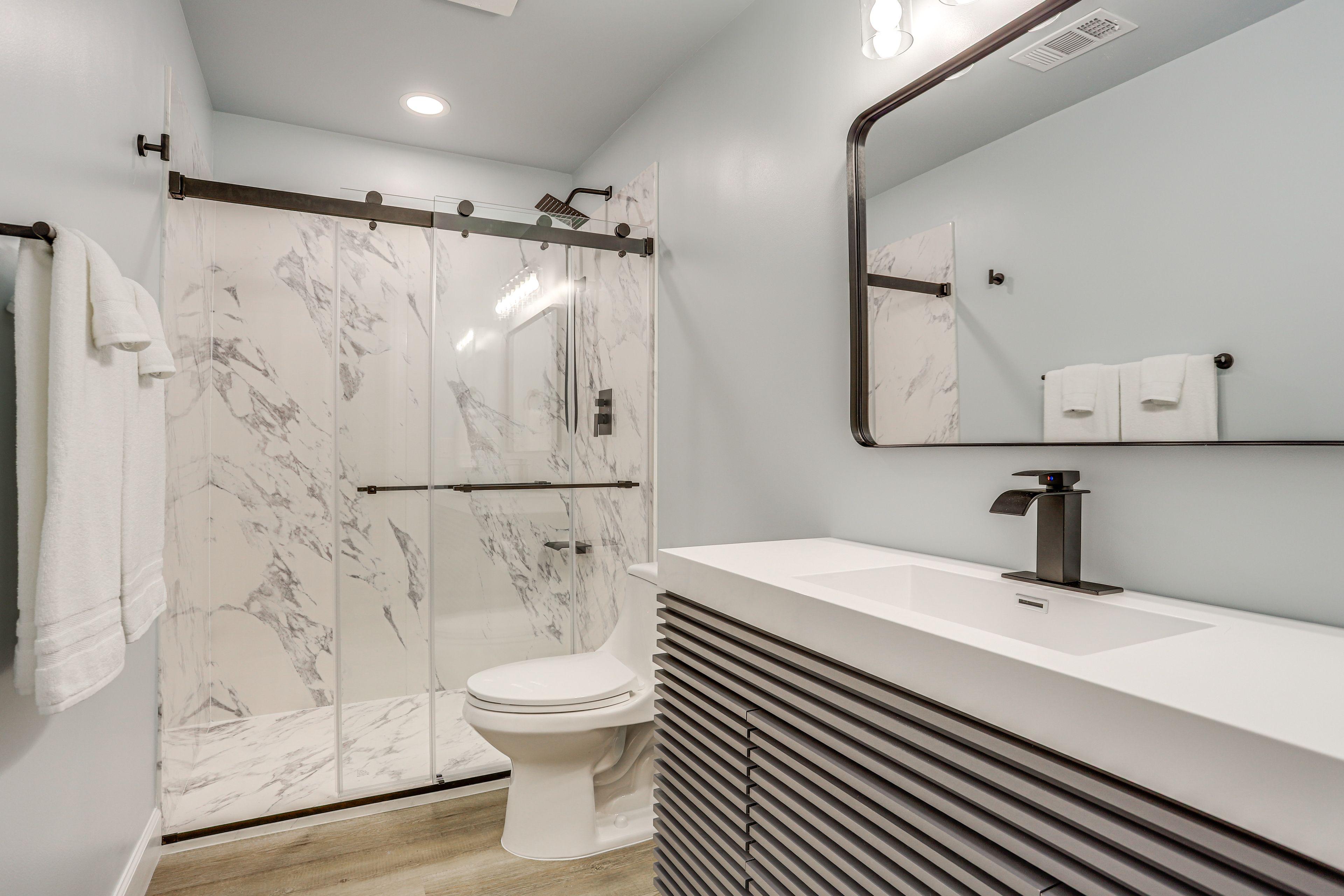 En-Suite Bathroom | Towels Provided