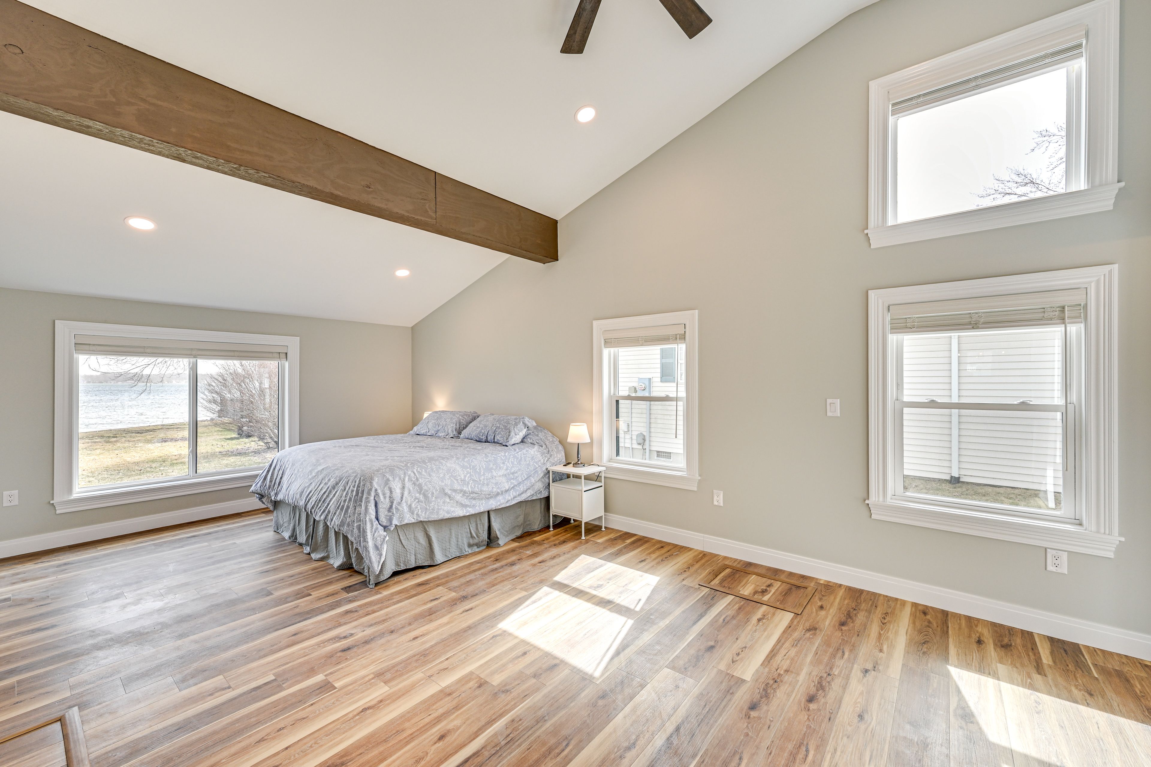 Bedroom 1 | 1st Floor | King Bed | Smart TV | Linens Provided