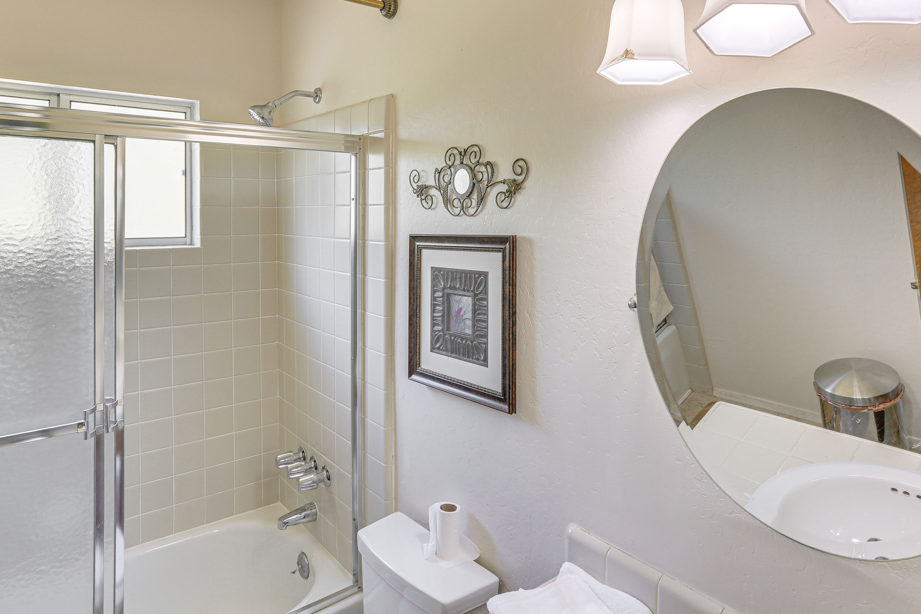 Full Bath | Upper Level