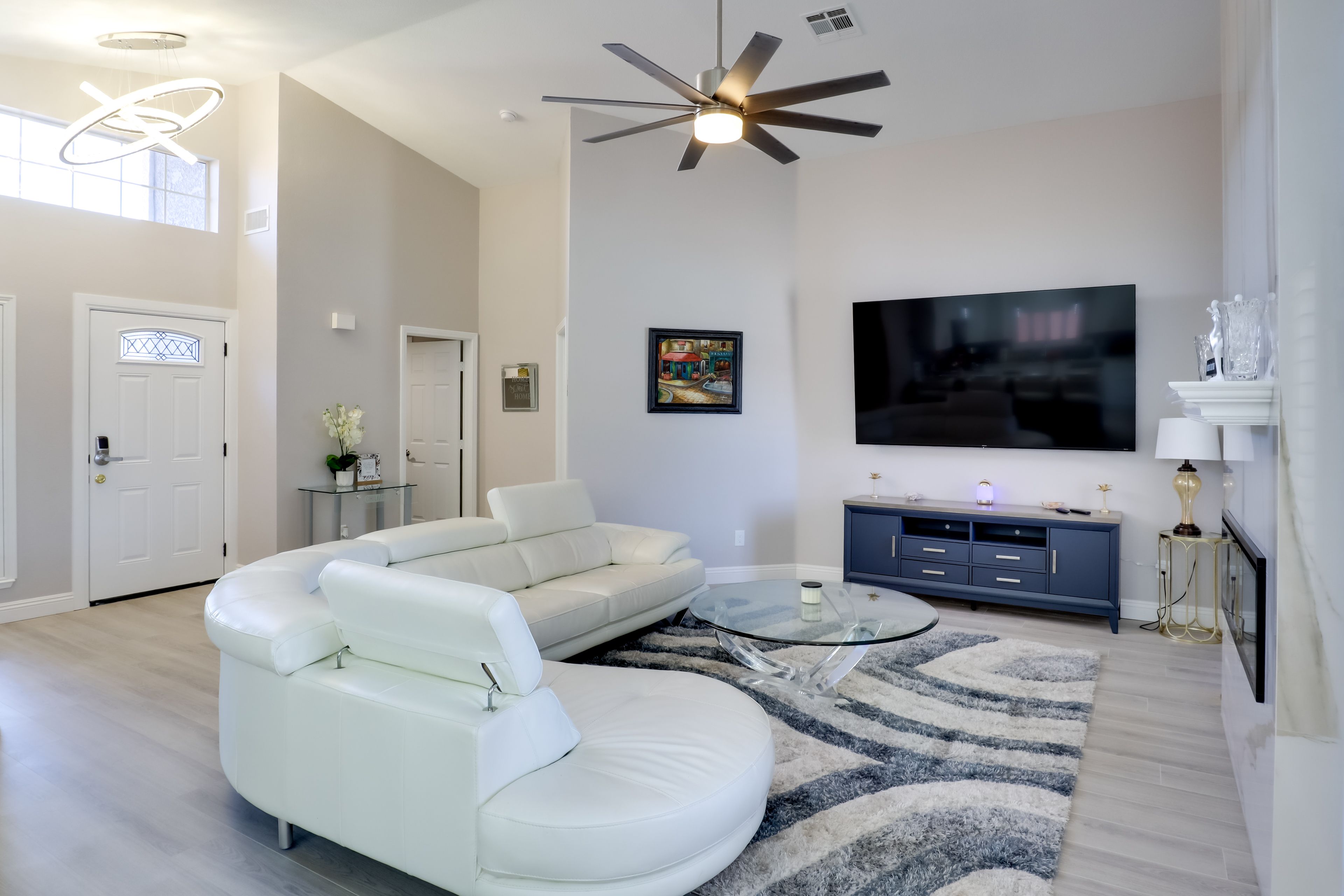 Living Room | Fireplace