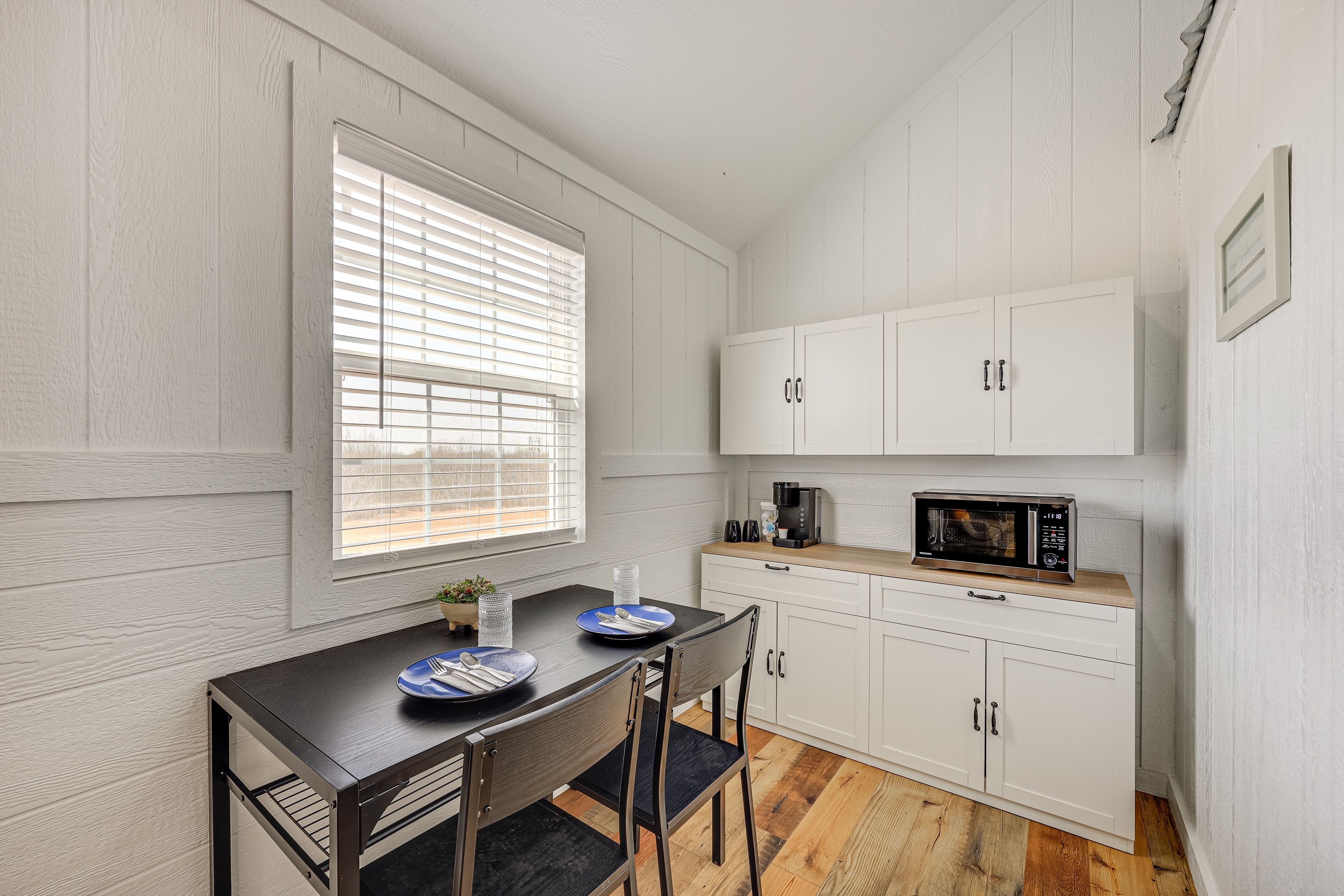 Dining Area | Dishware/Flatware Provided | Single-Serve Coffee Maker