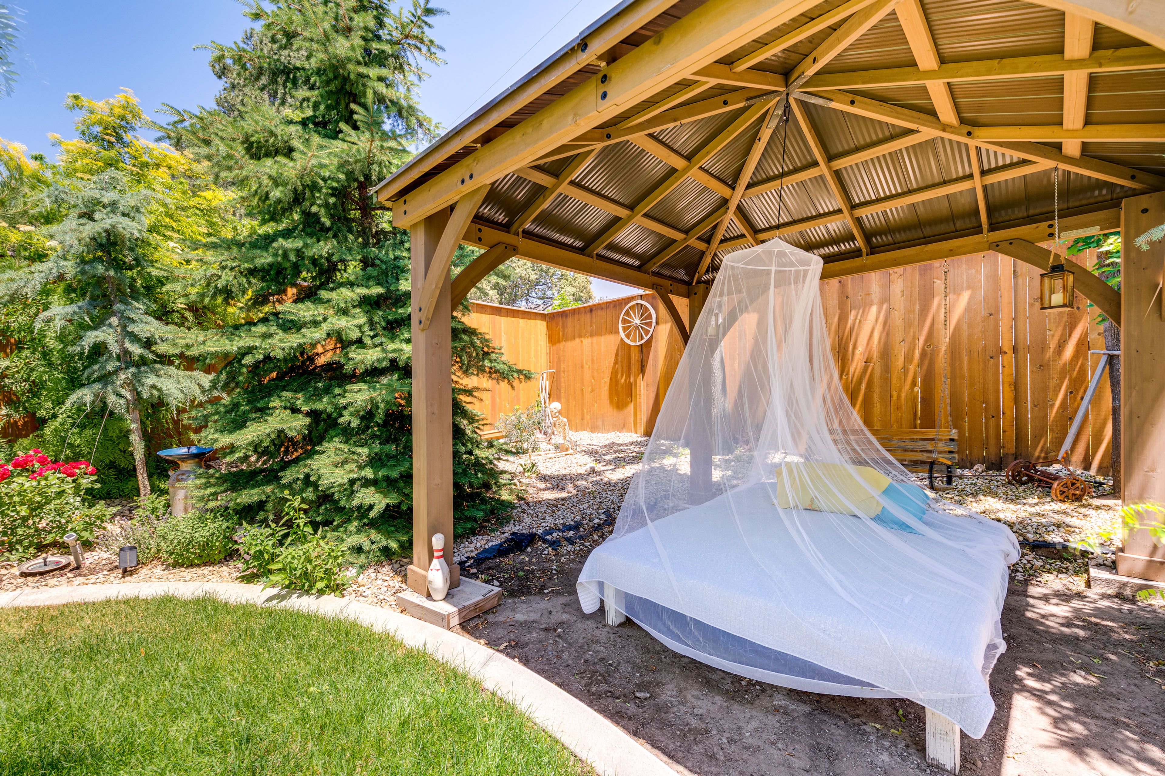 Shared Outdoor Space | Gazebo