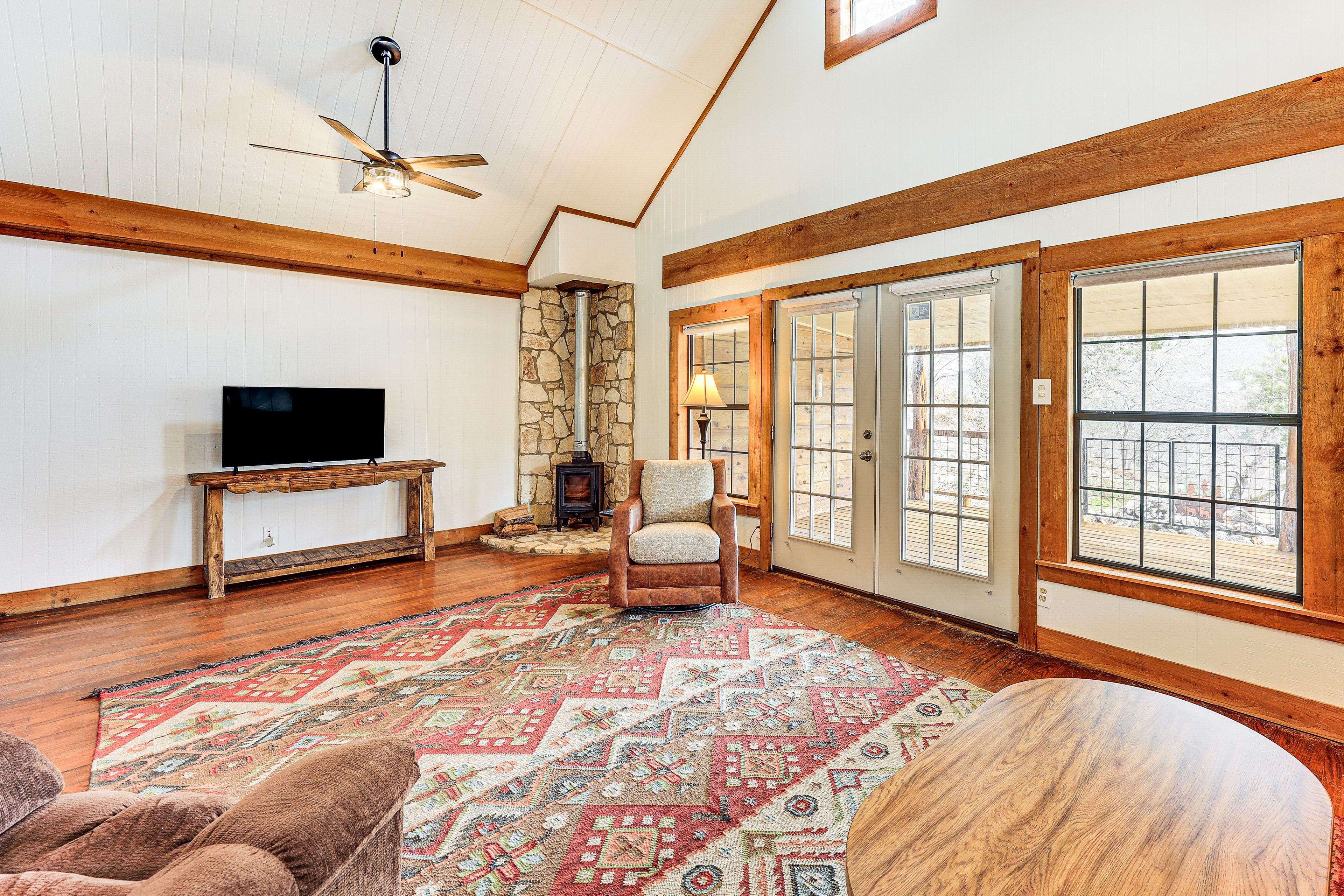 Living Room | 1st Floor | Flat-Screen TV | Wood-Burning Stove