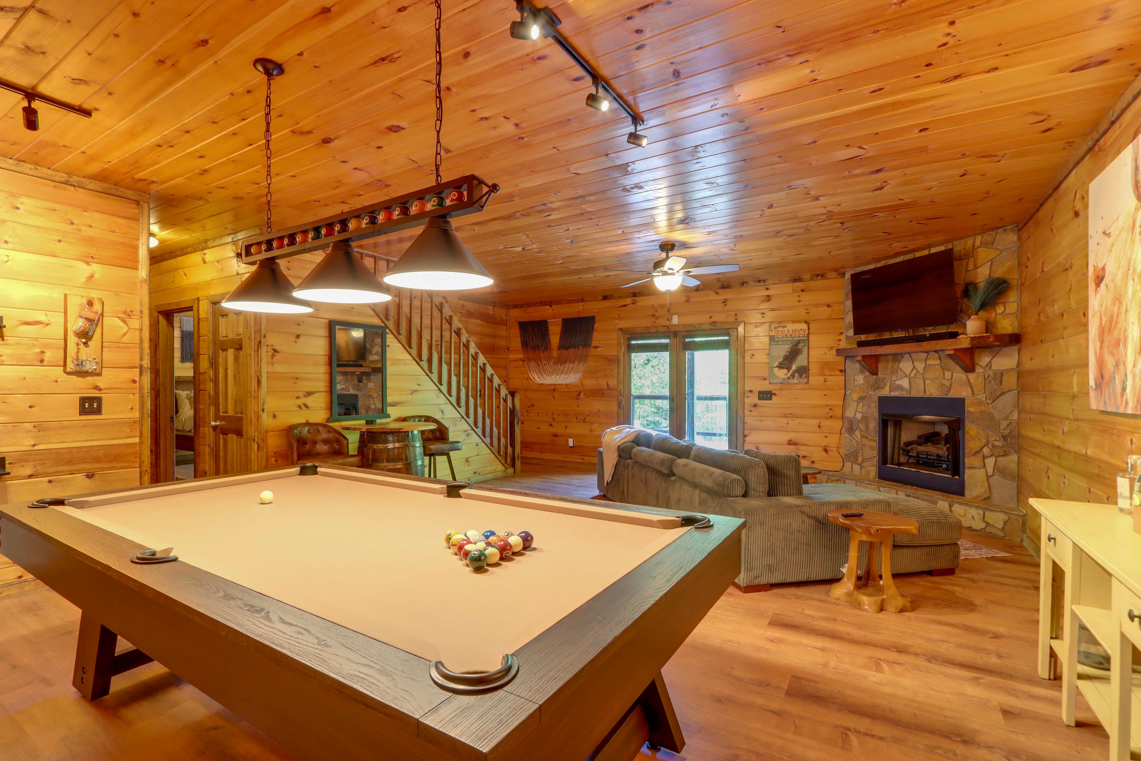 Den | Fireplace | Pool Table | Basement