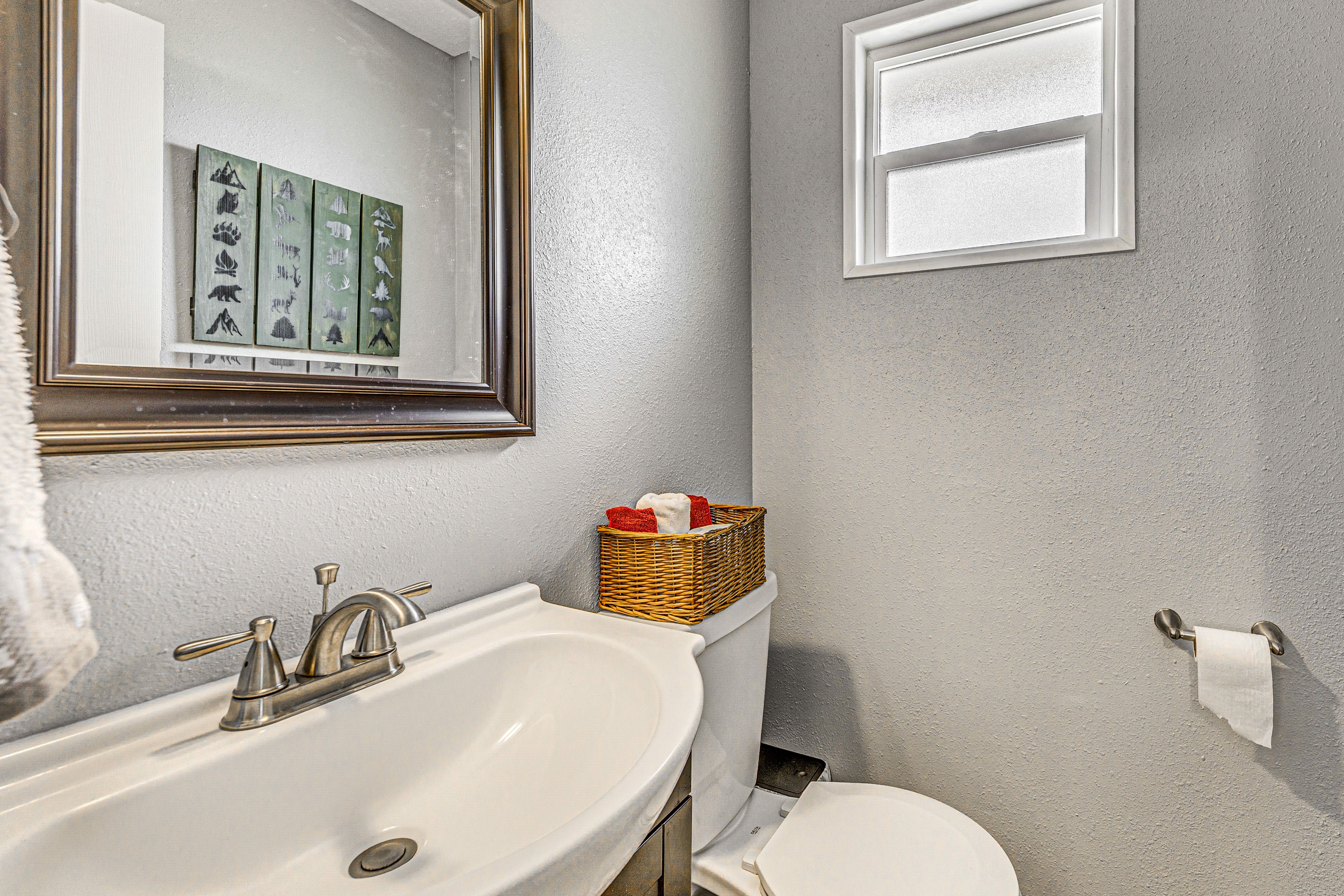 Half Bathroom | 2nd Floor
