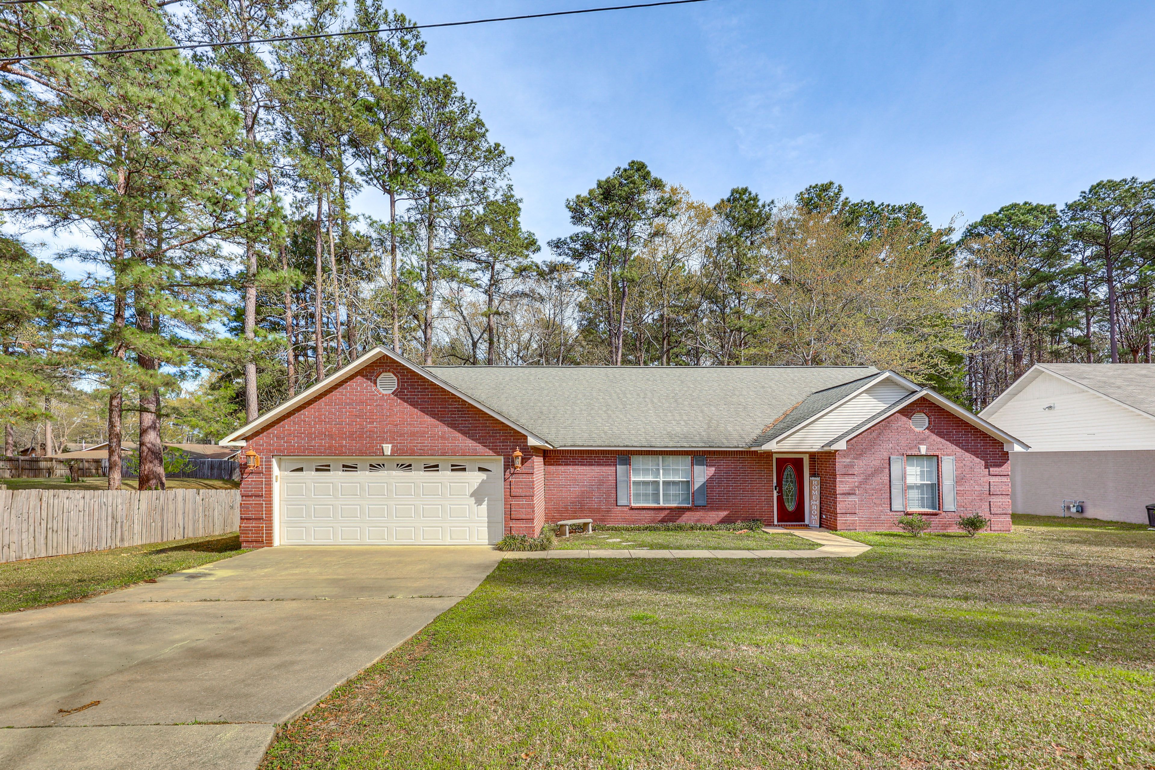 Exterior | Driveway (2 Vehicles Max)