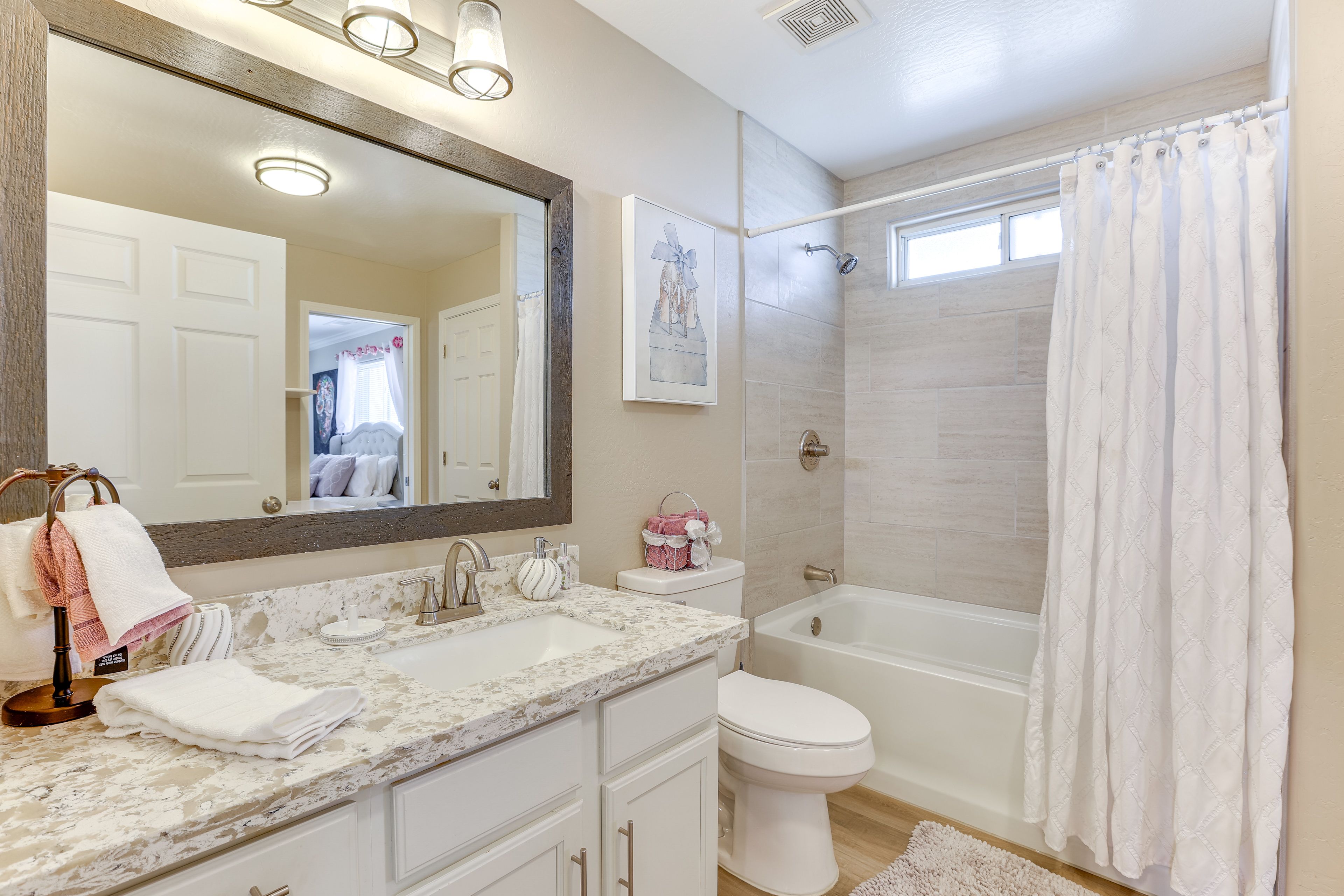 En-Suite Bathroom