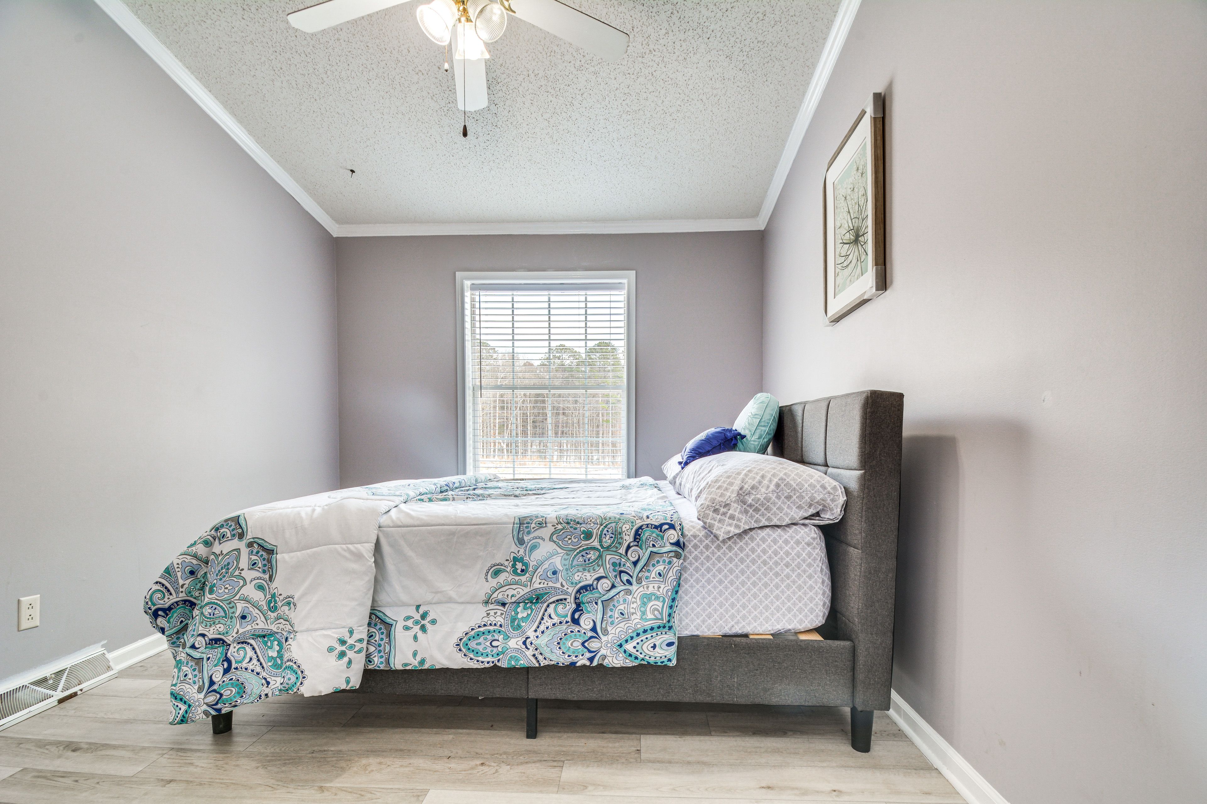 Bedroom 3 | Queen Bed