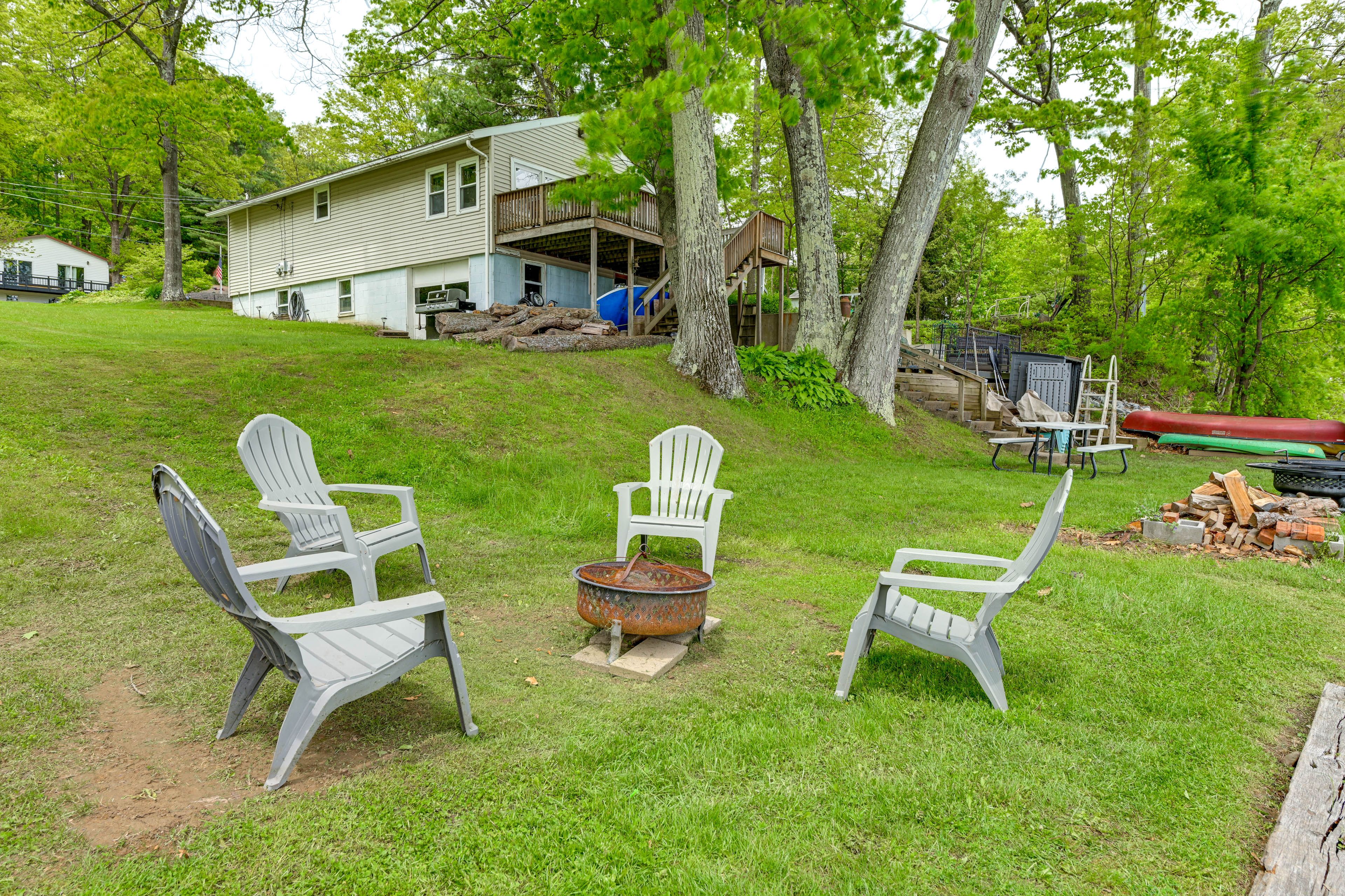 Yard | Fire Pit
