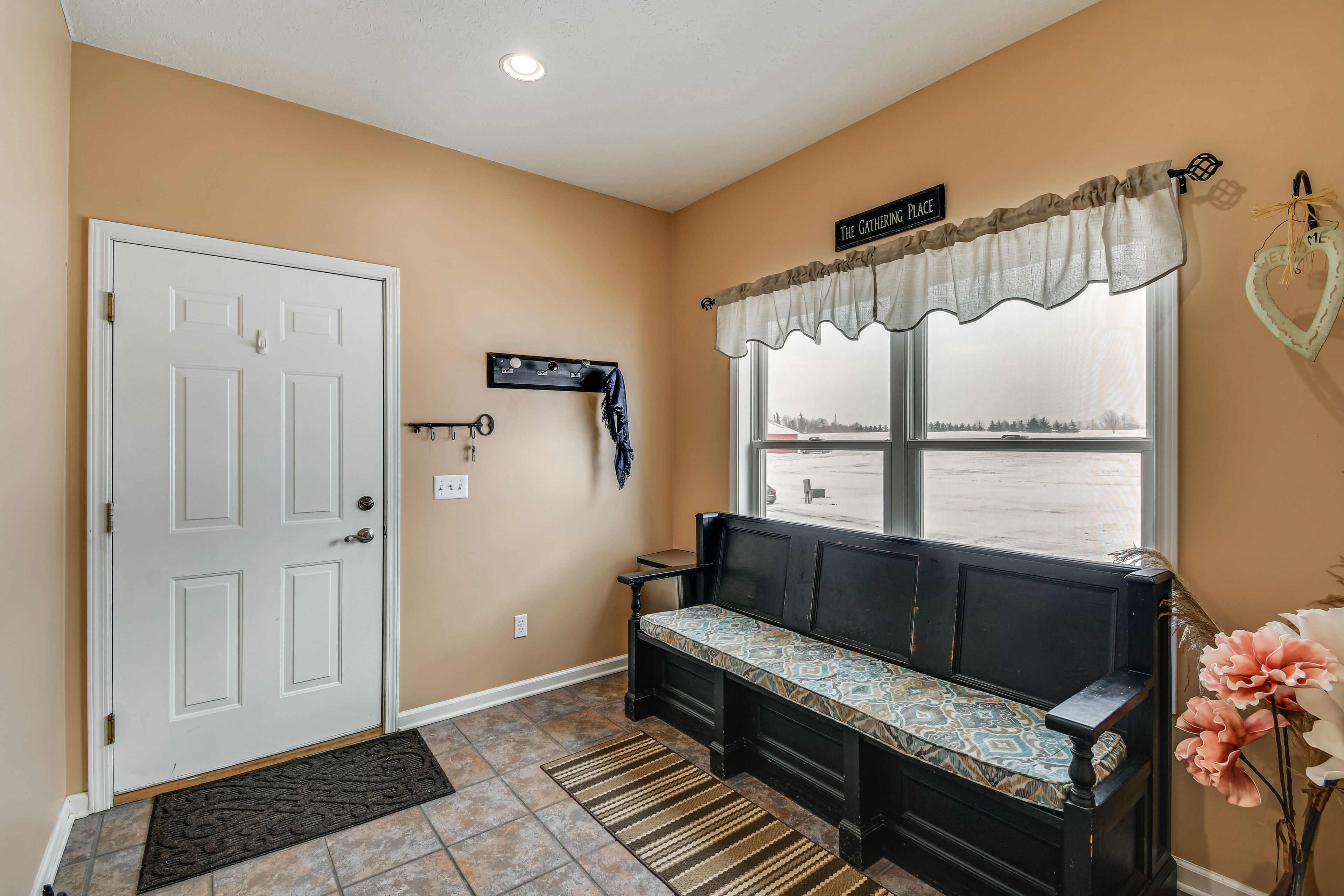 Entry | 1st Floor