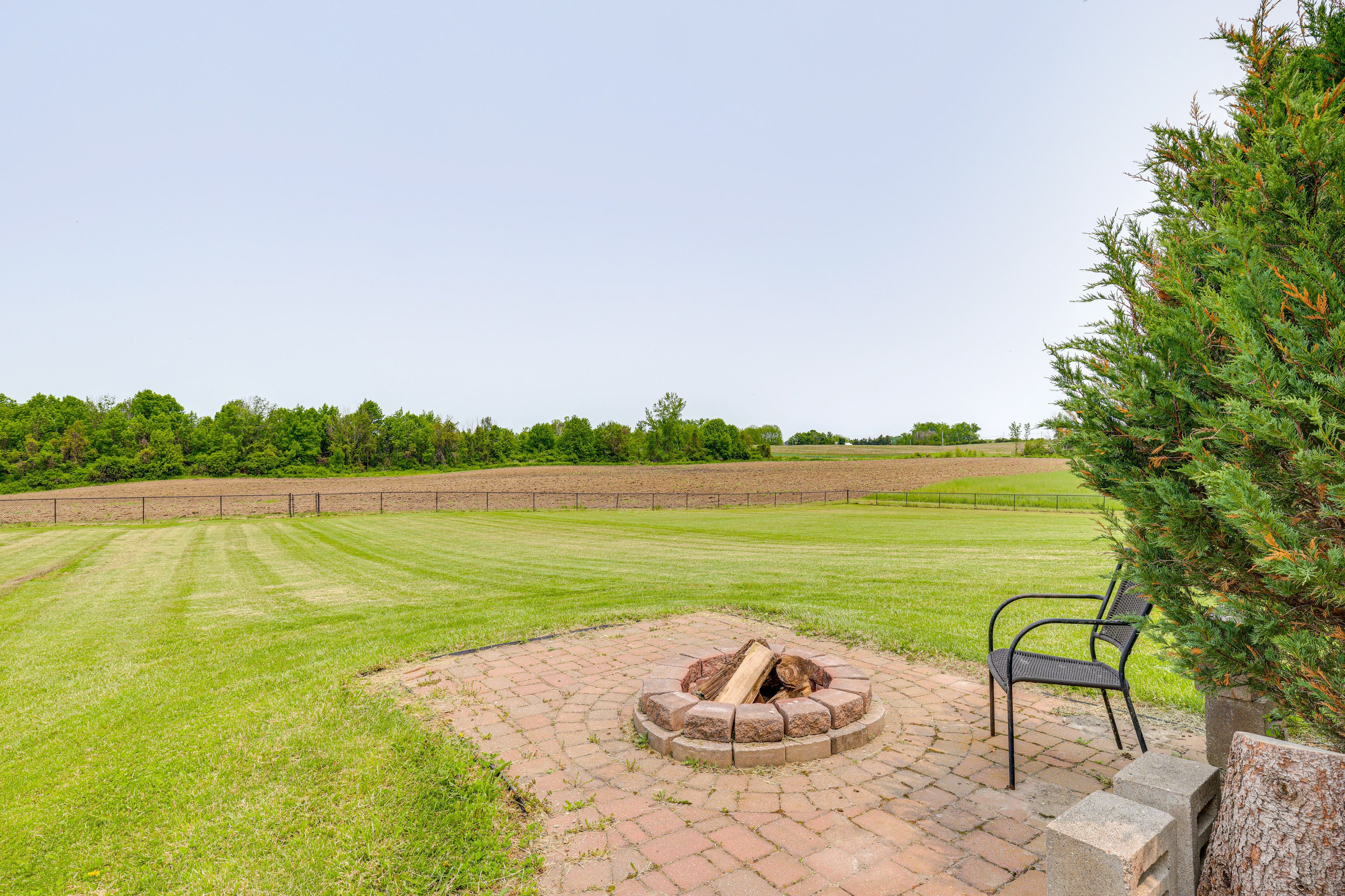 Yard | Fire Pit