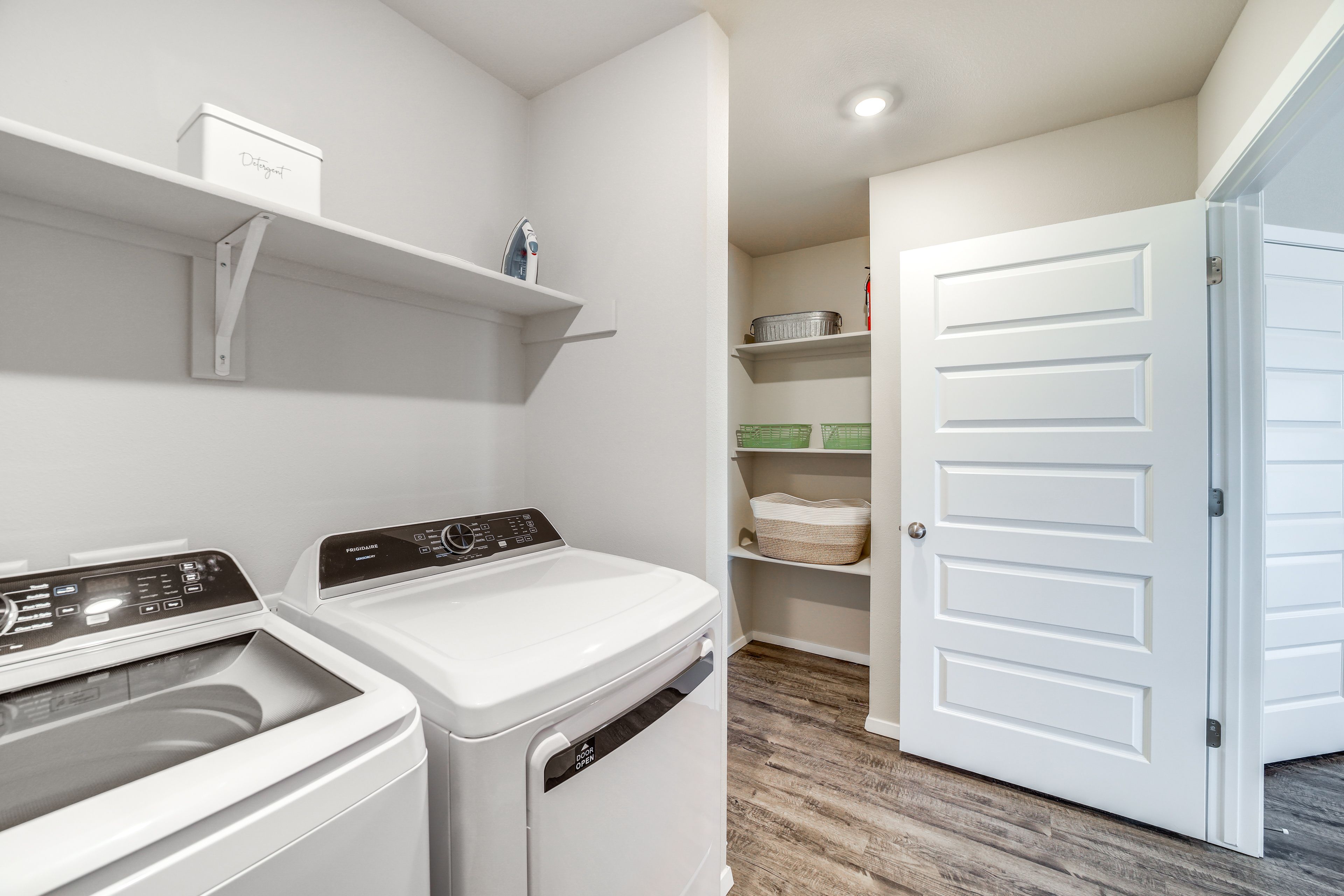 Washer & Dryer