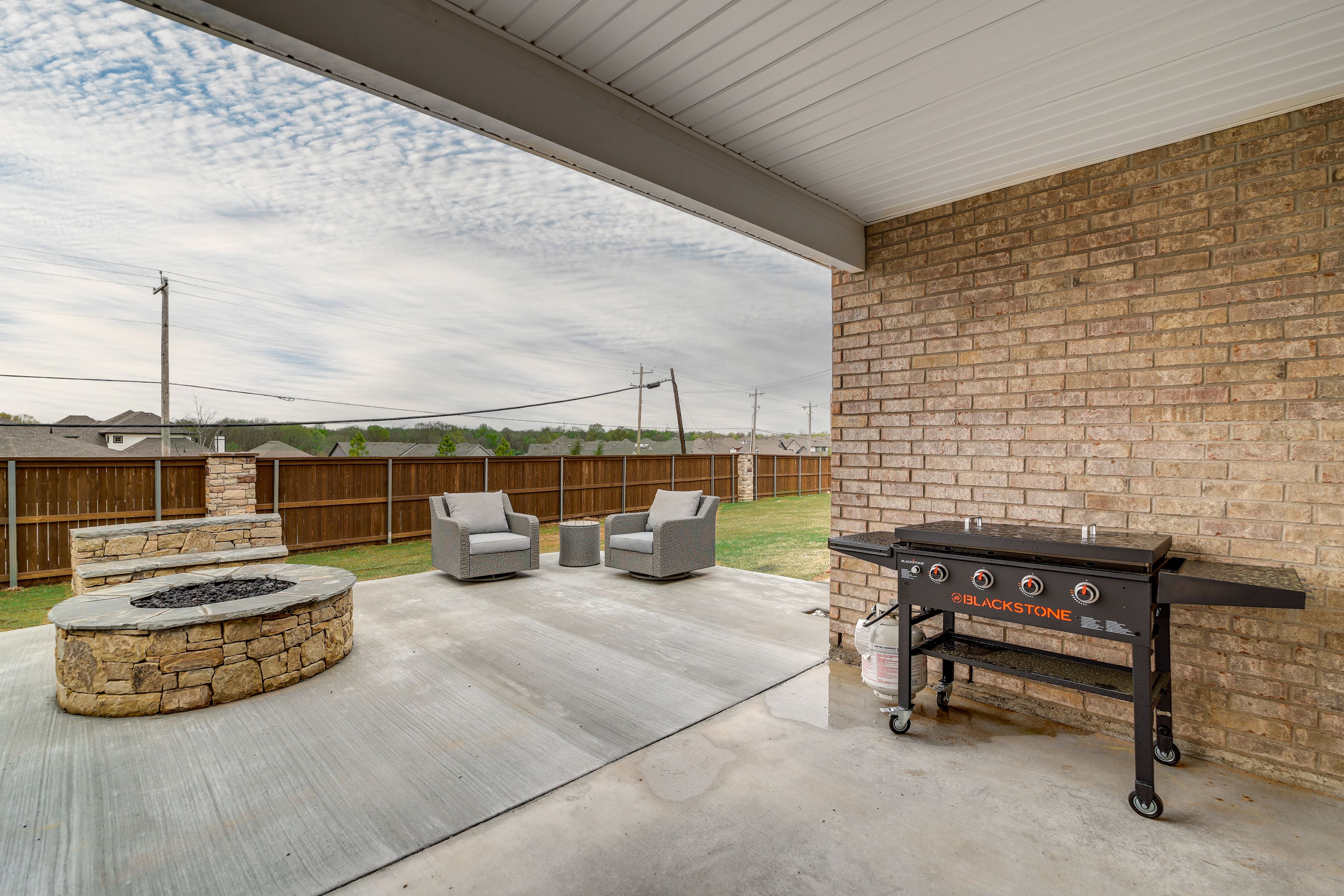 Patio | Fire Pit | Grill