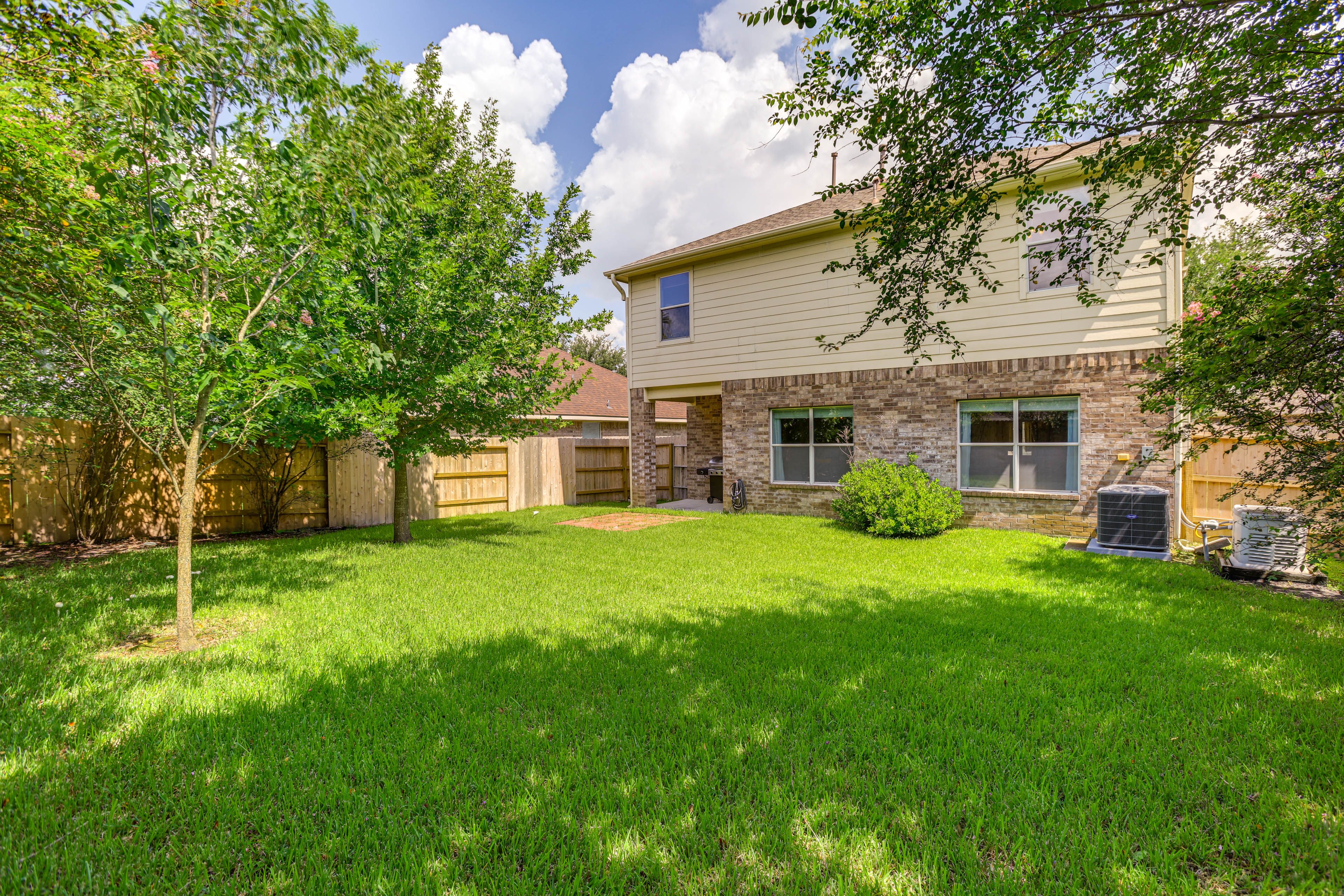 Fenced Backyard | Gas Grill