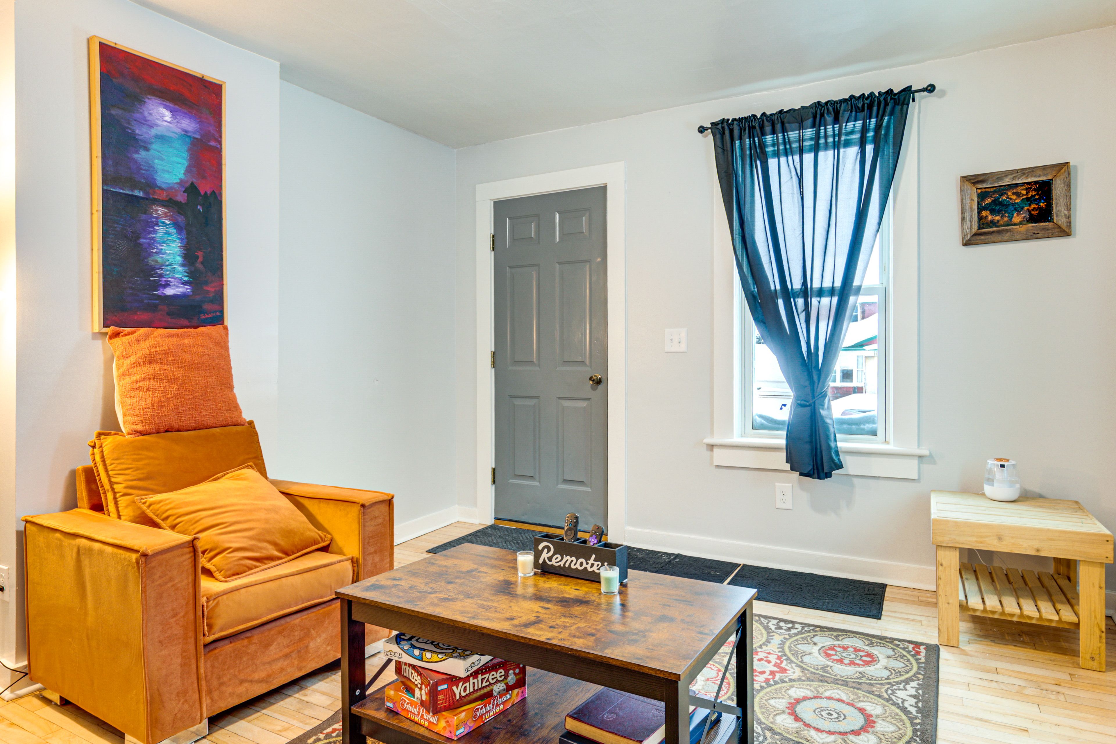 Lounge Area | 1st Floor