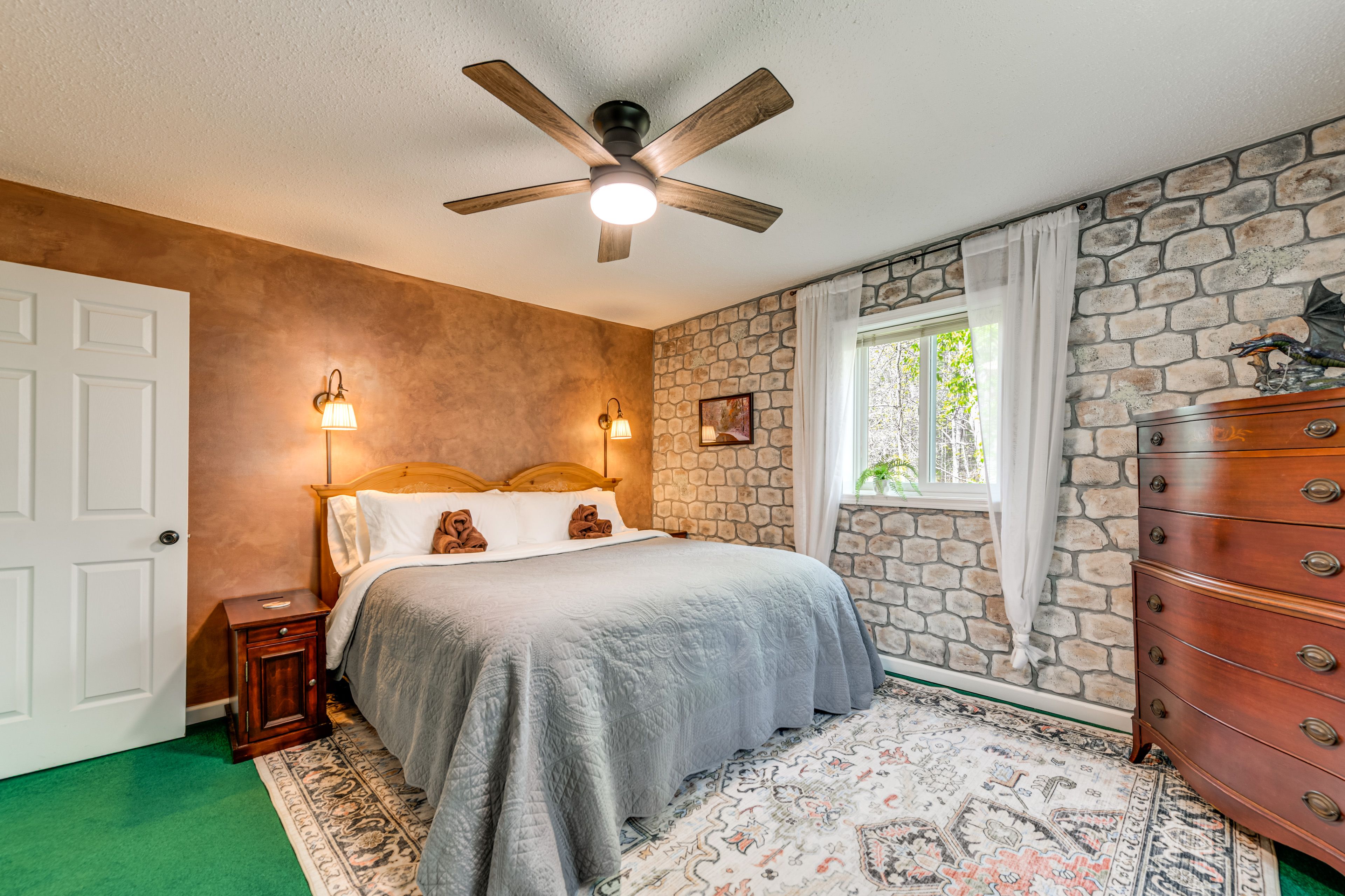 Bedroom  4 | Basement Level | King Bed