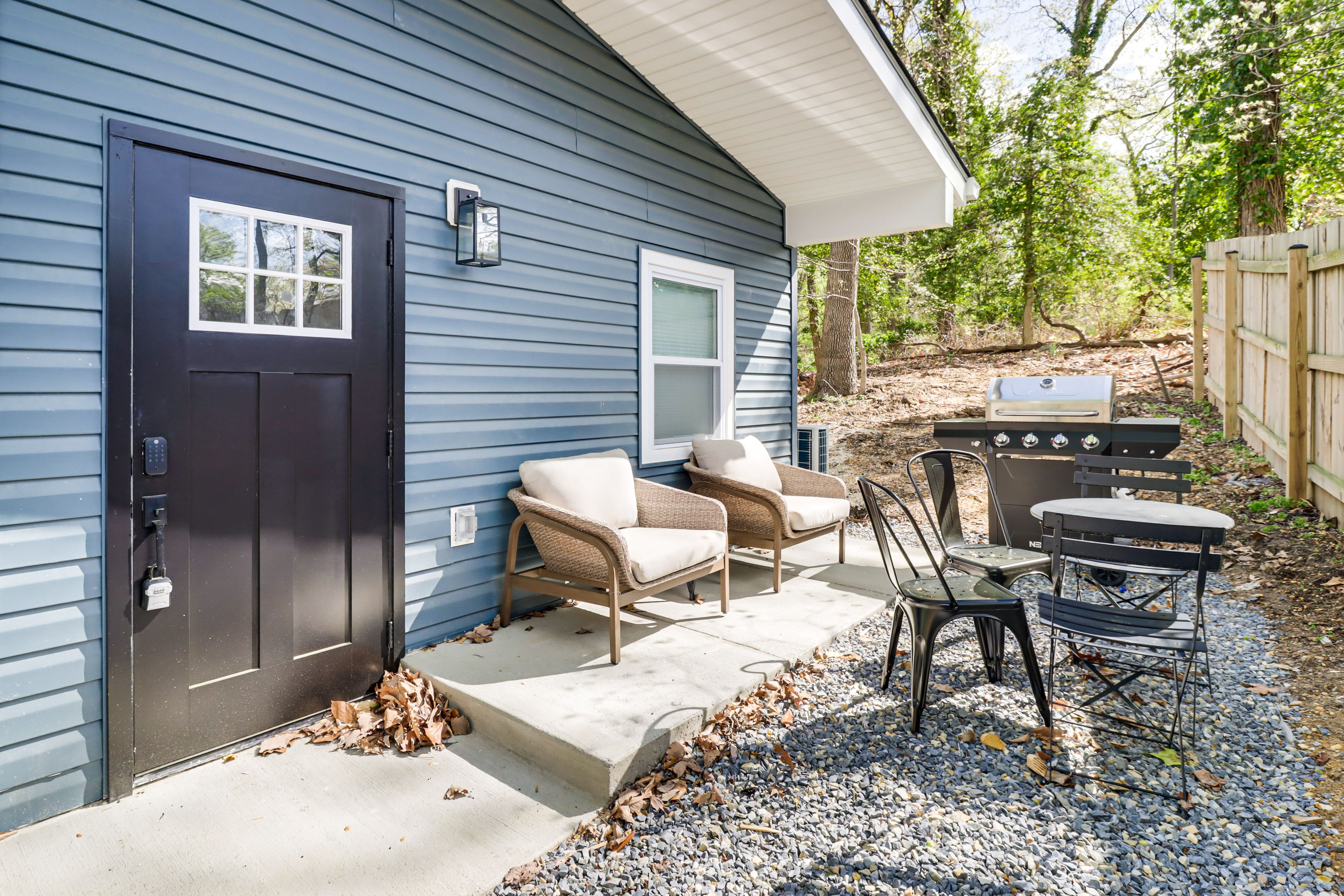 Private Patio | Gas Grill | 6 Mi to Nationals Park