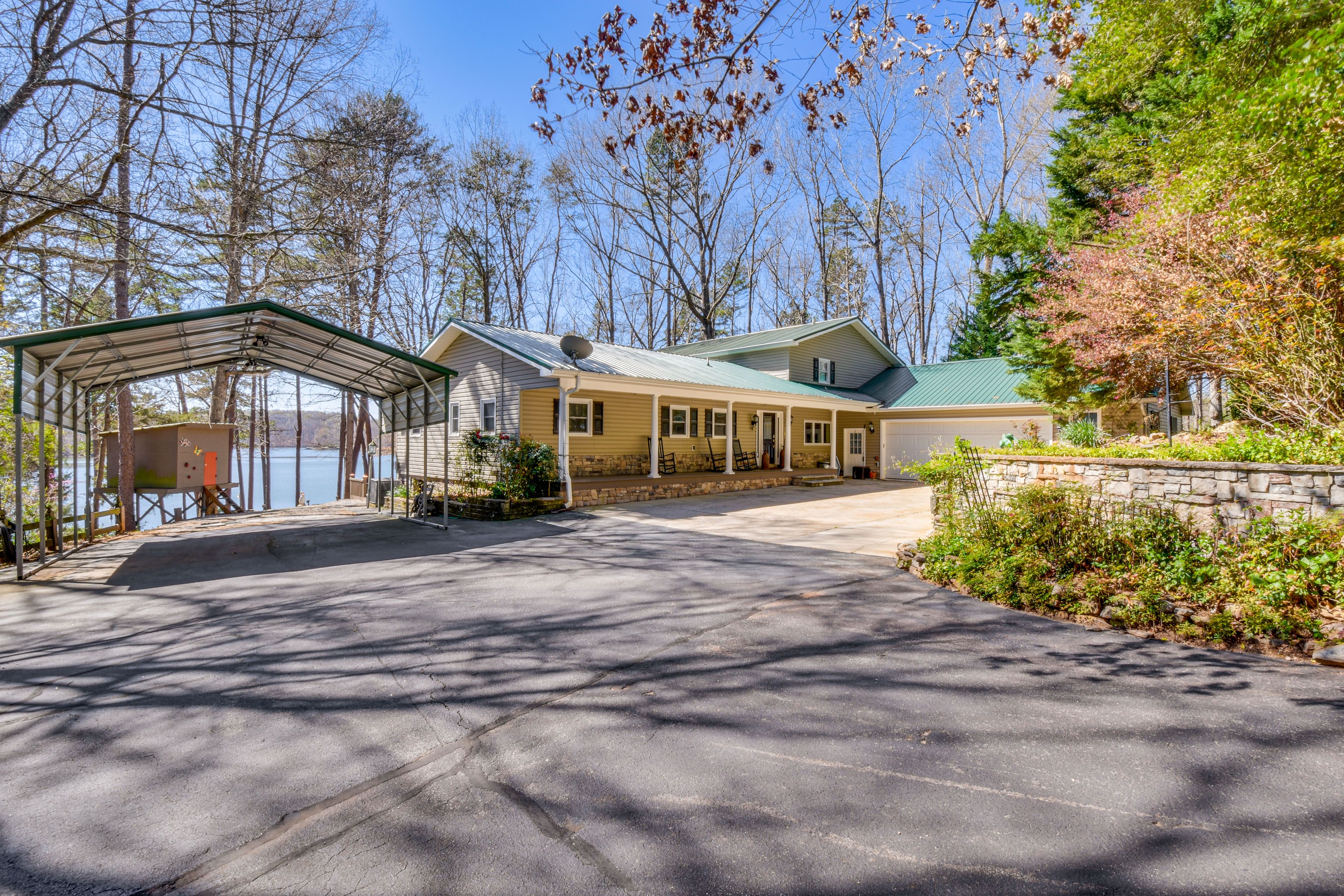 Parking | Carport (2 Vehicles) | Driveway (4 Vehicles) | Free Street Parking