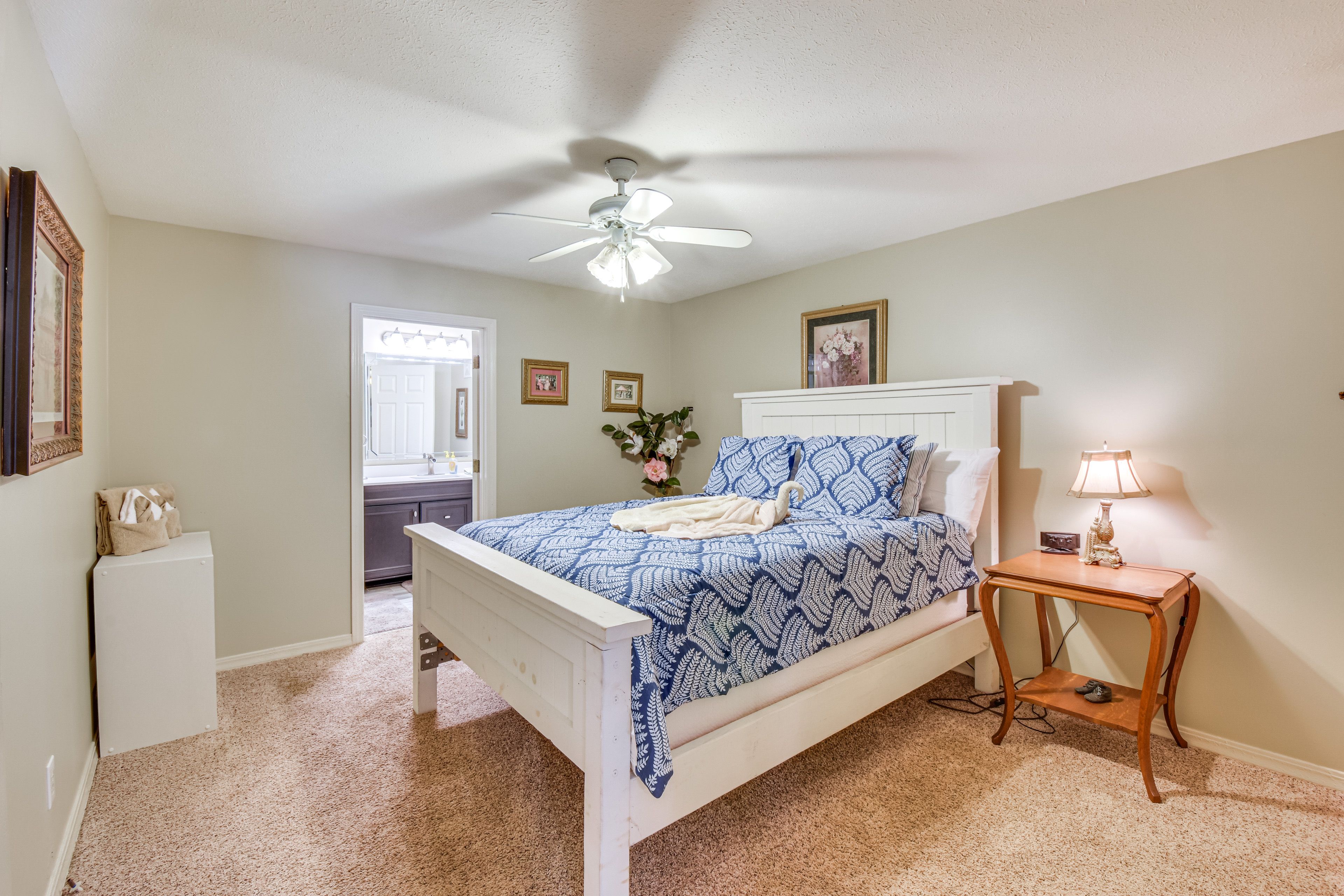 Bedroom 2 | Queen Bed | 2nd Floor