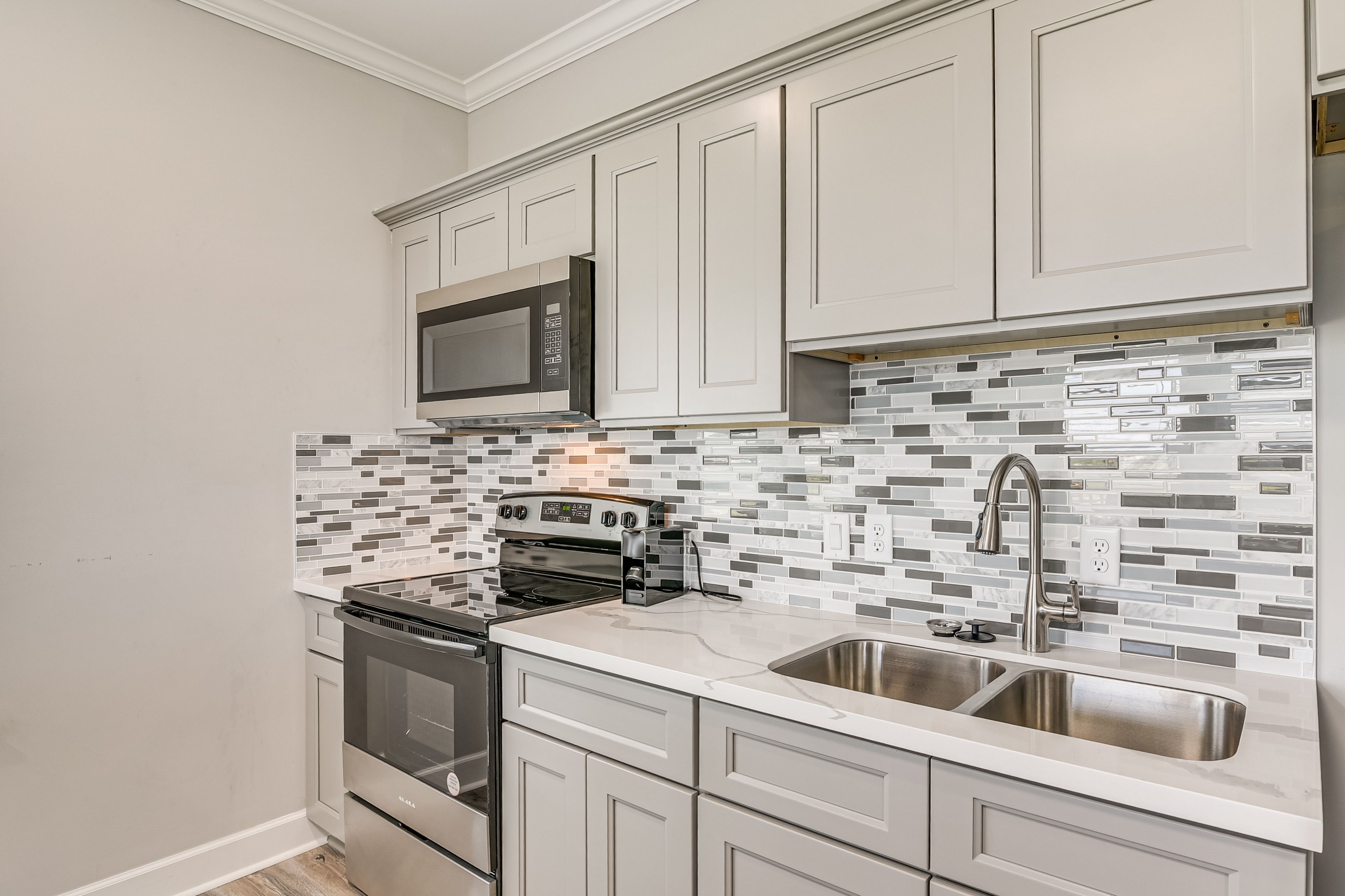 Upper Kitchen | 2nd Floor