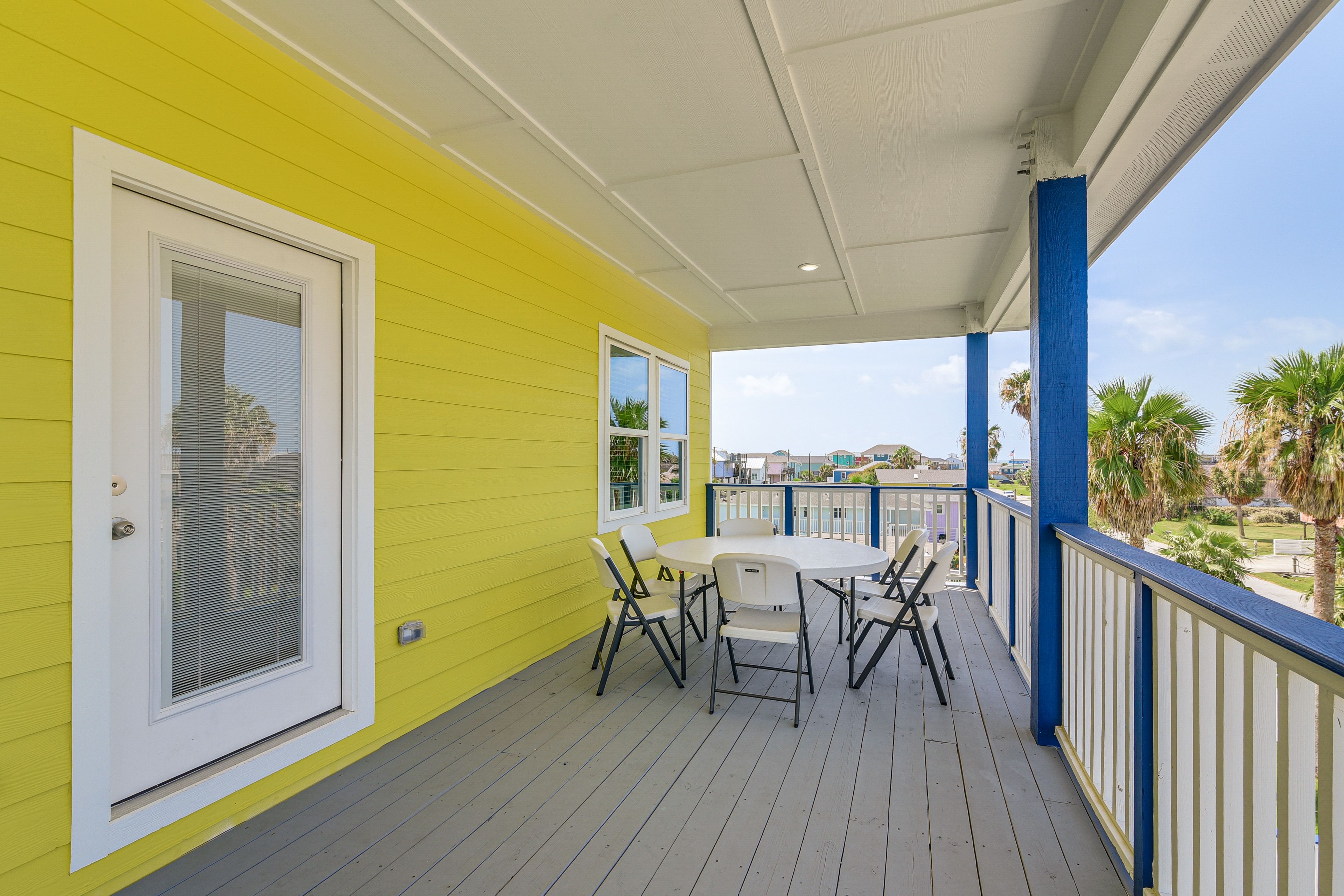 Multiple Deck Spaces