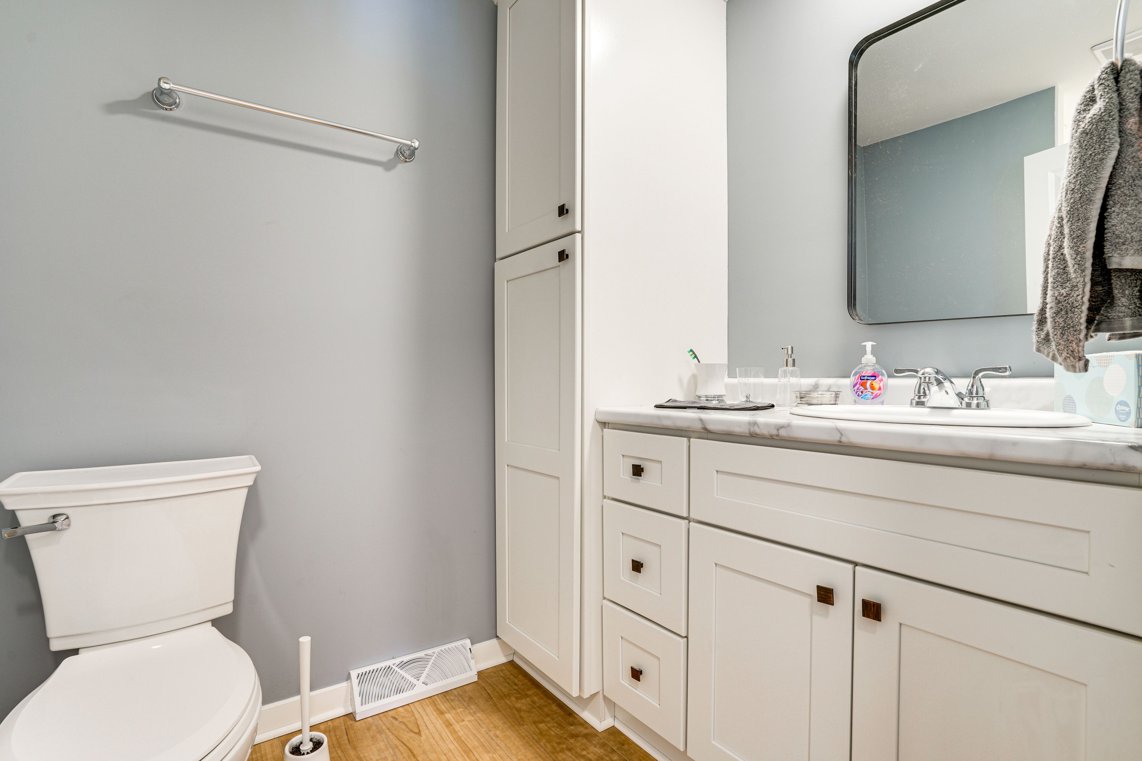 Full Bathroom | Main Level