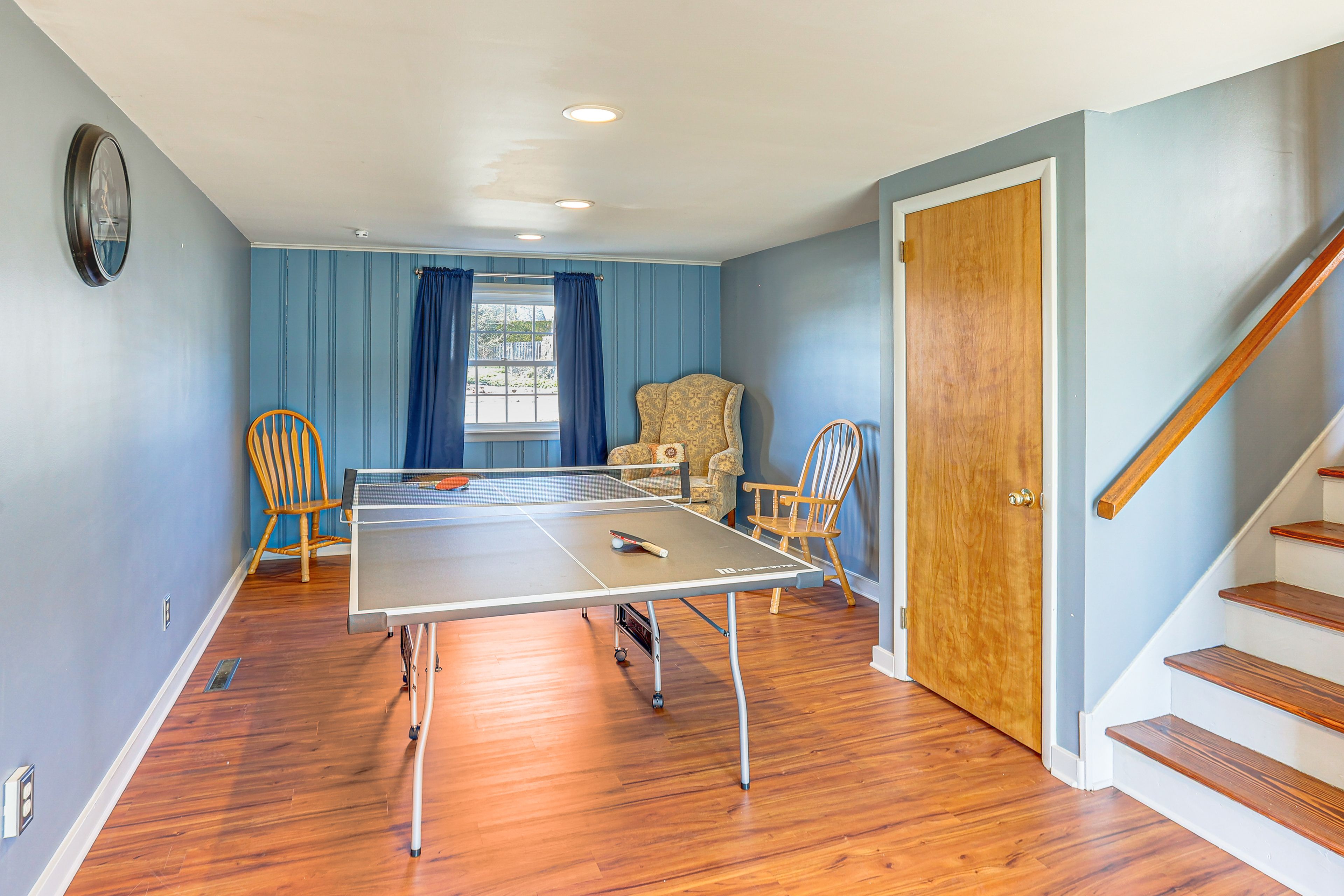 Bonus Room | Basement Floor | Ping-Pong Table