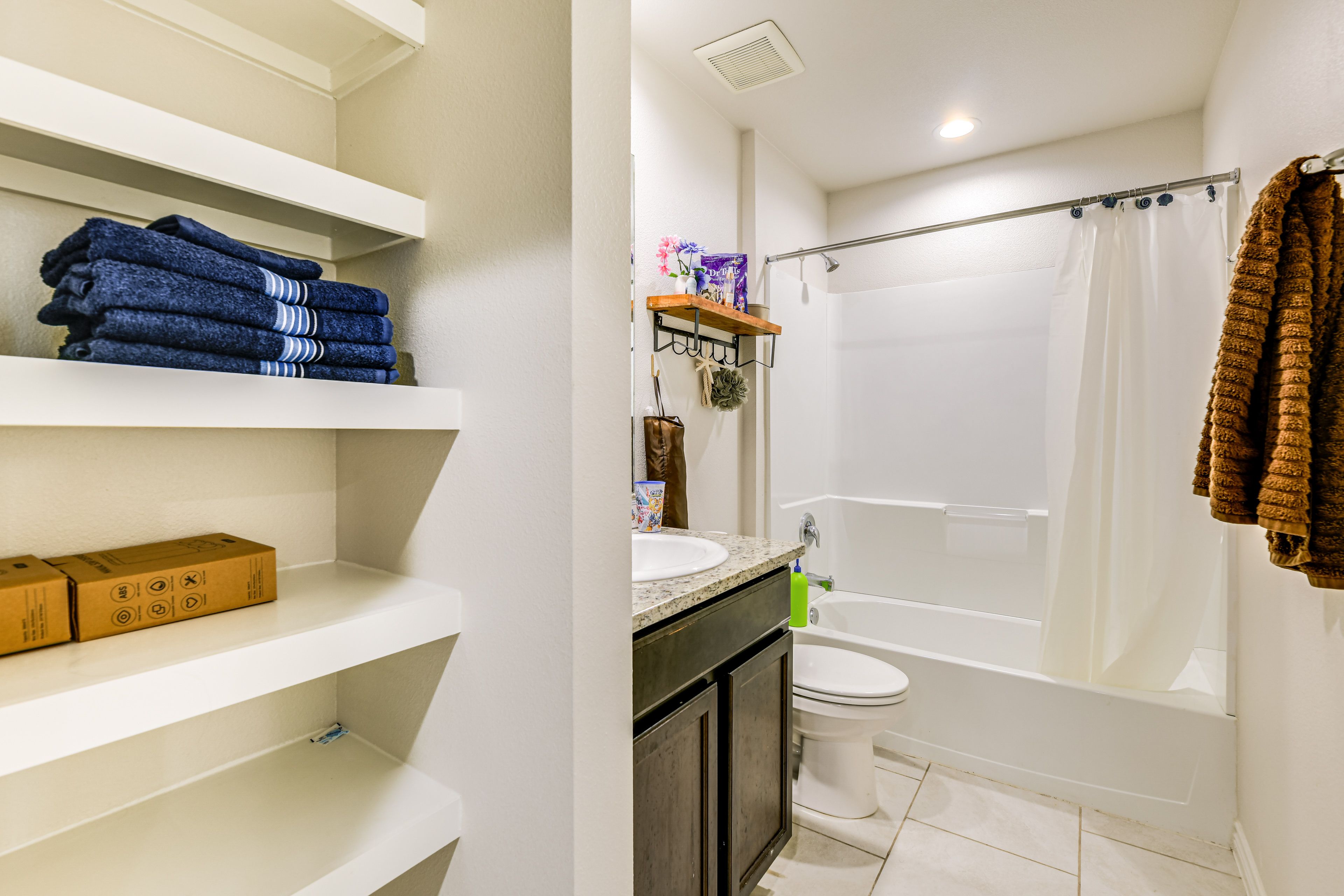 Full Bathroom