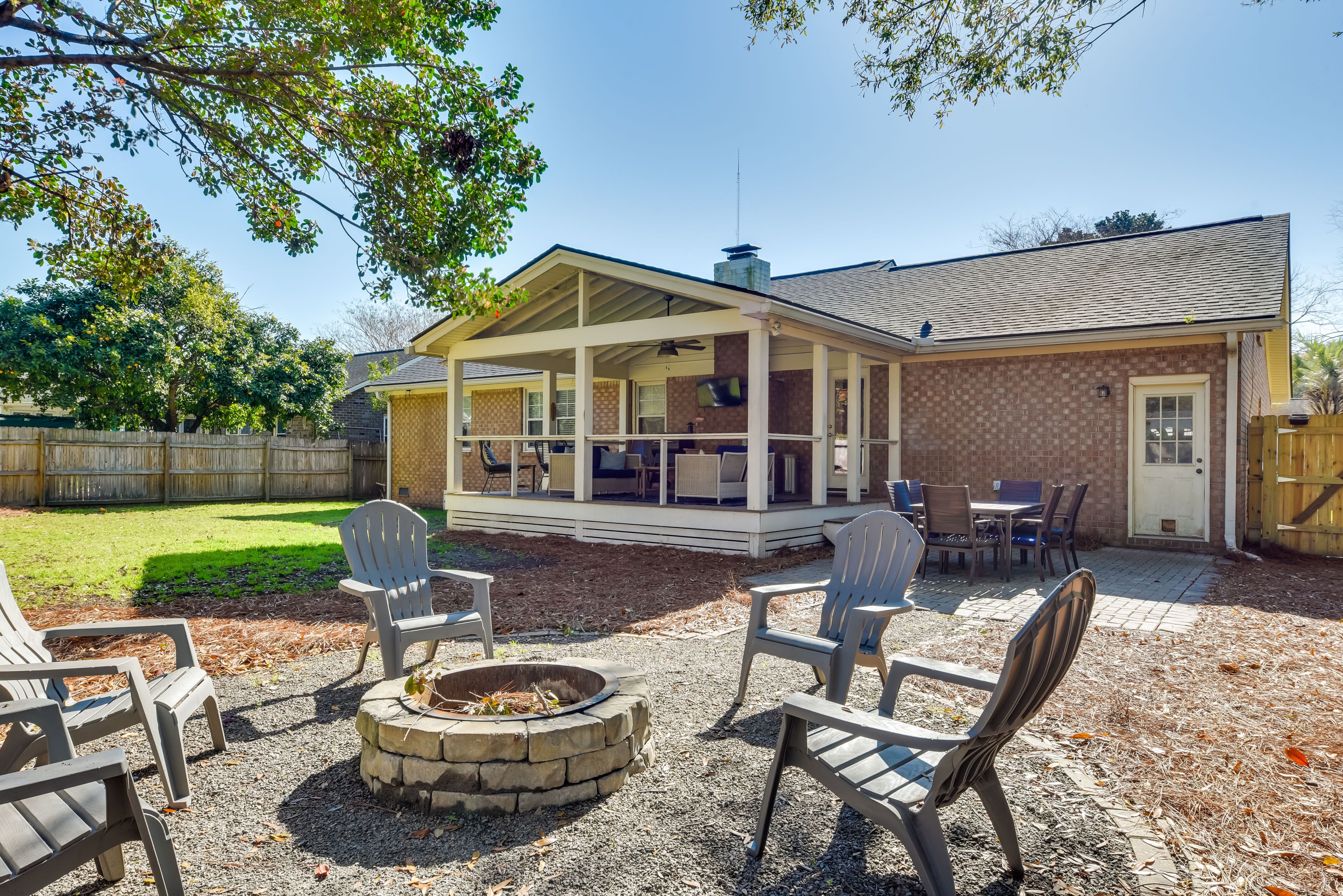 Mount Pleasant Vacation Rental | 3BR | 2BA | 1,550 Sq Ft | Steps to Enter