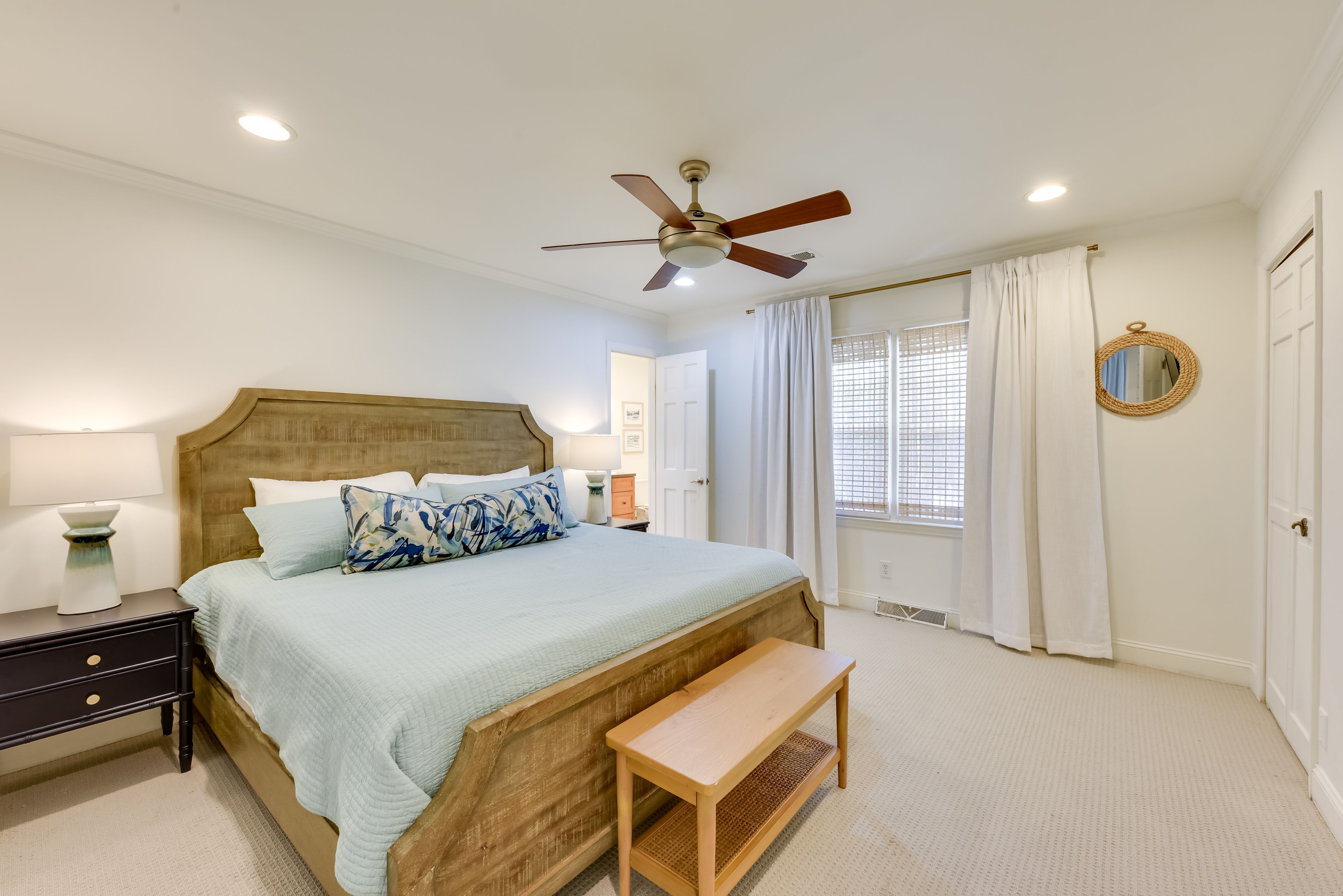 Bedroom 1 | King Bed