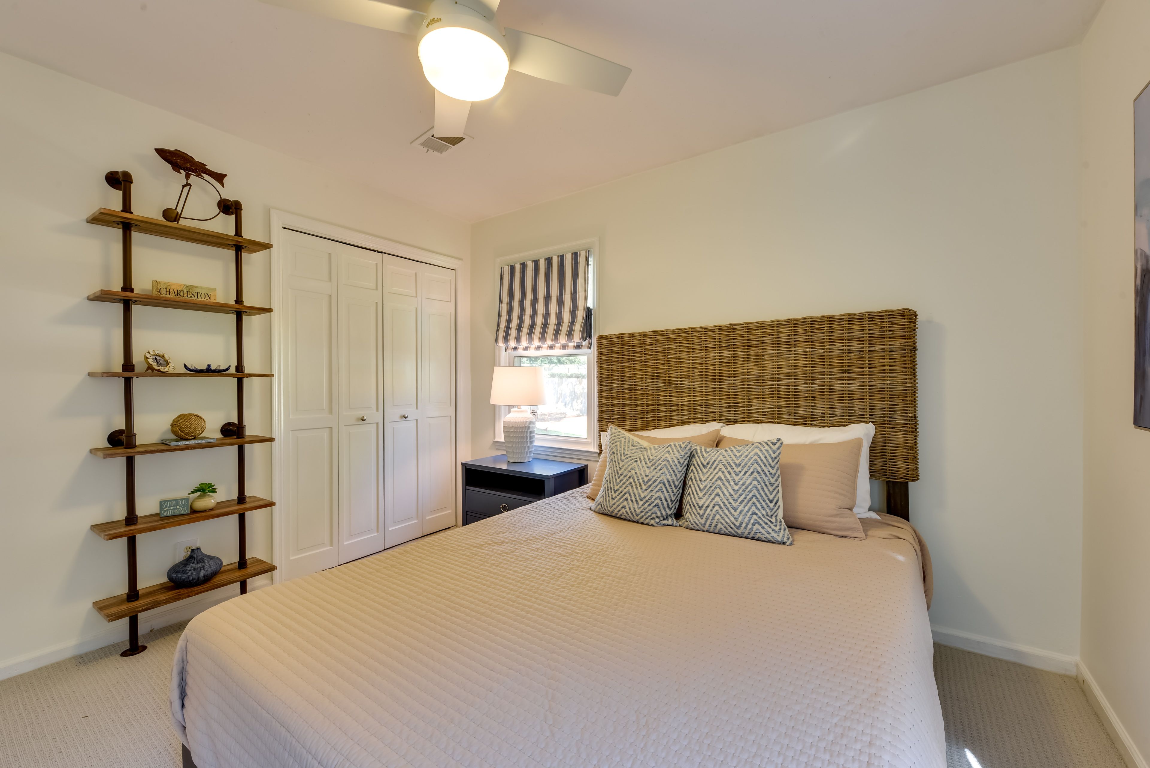 Bedroom 2 | Queen Bed