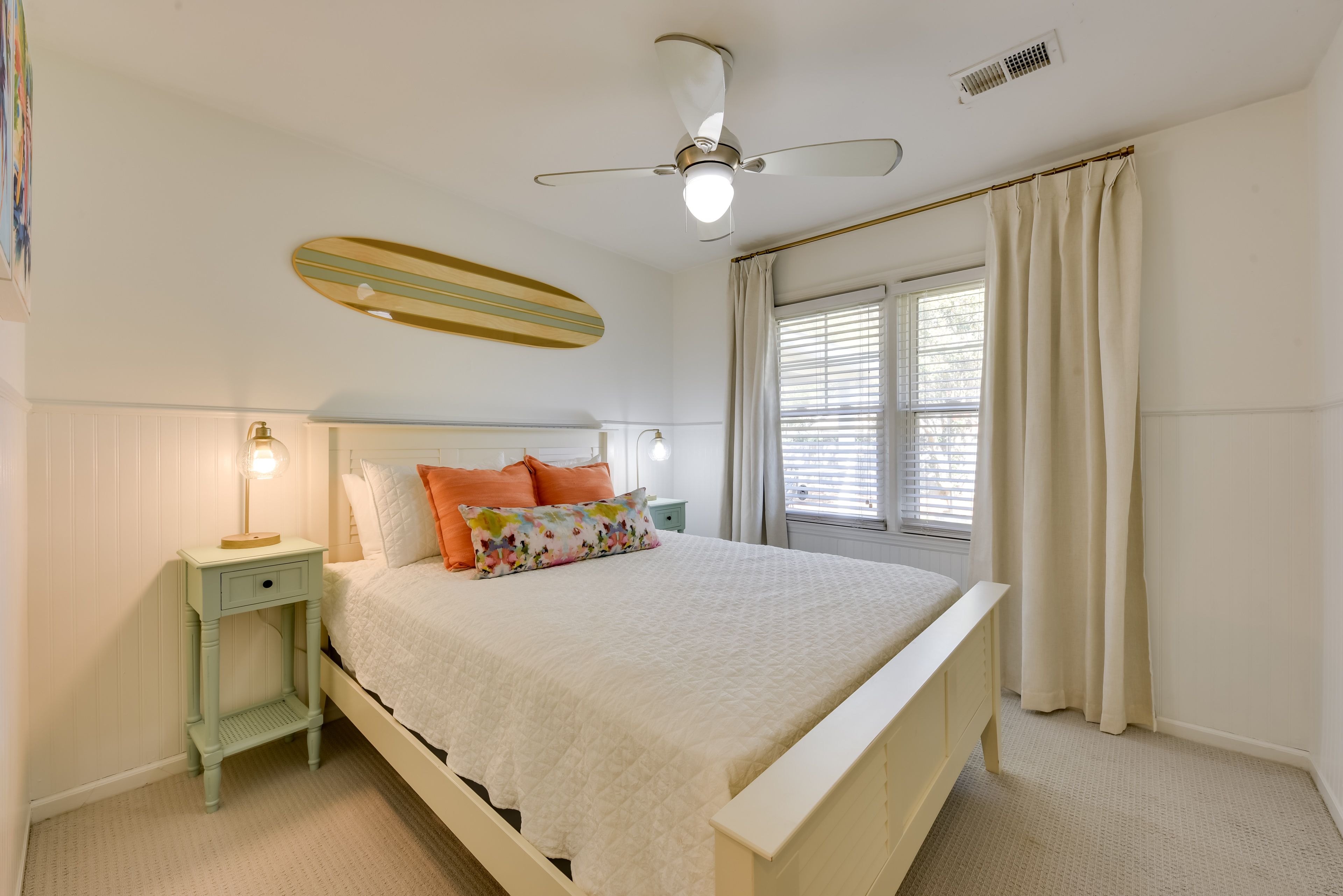 Bedroom 3 | Queen Bed
