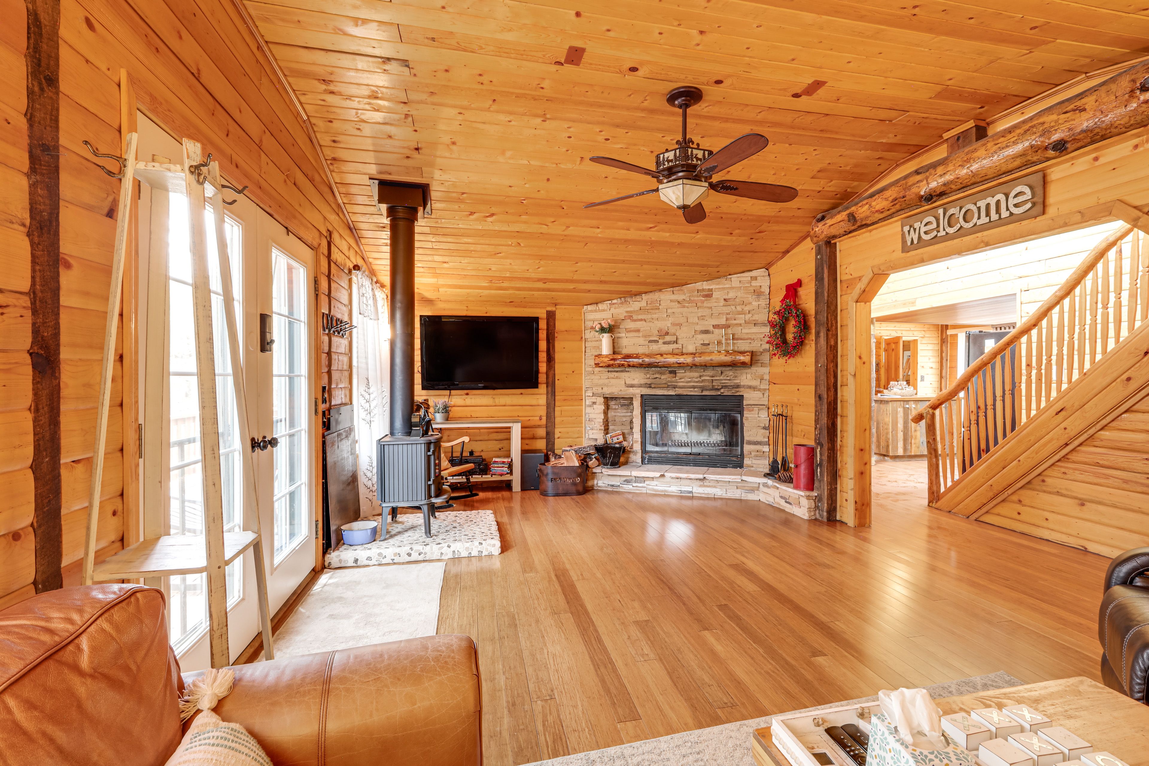 Living Room | Smart TV | Fireplace | 1st Floor