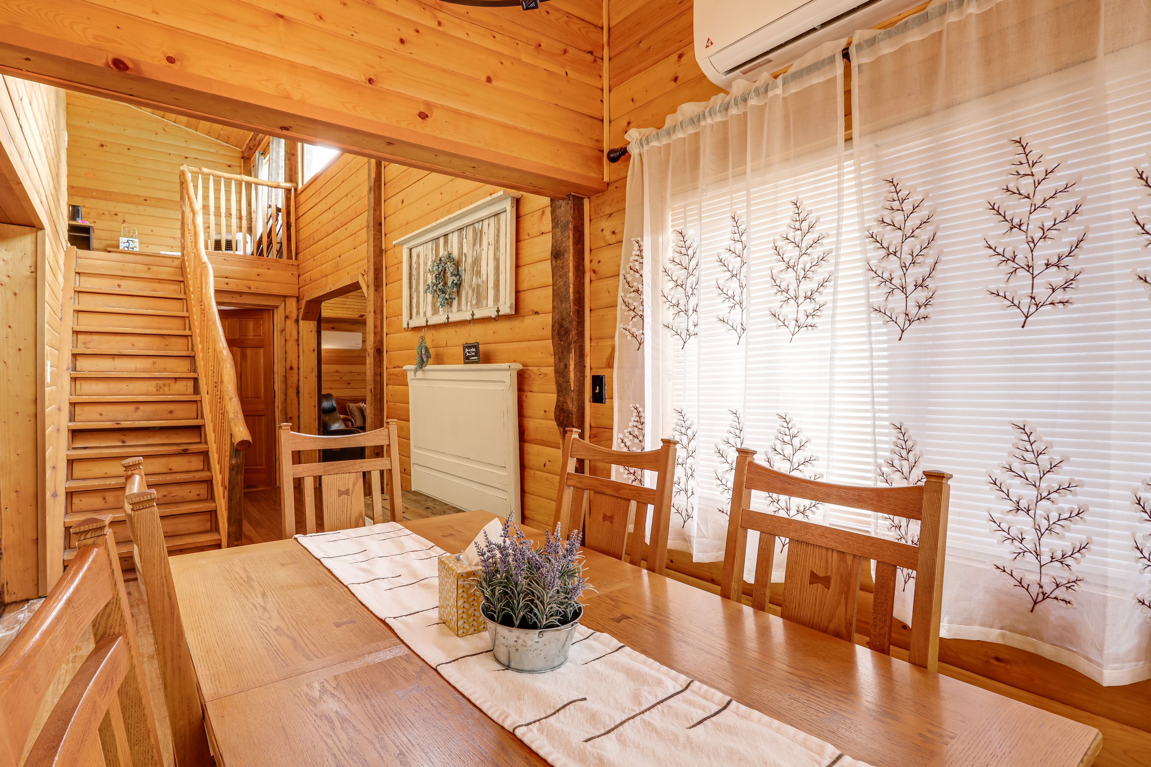 Dining Area | 1st Floor