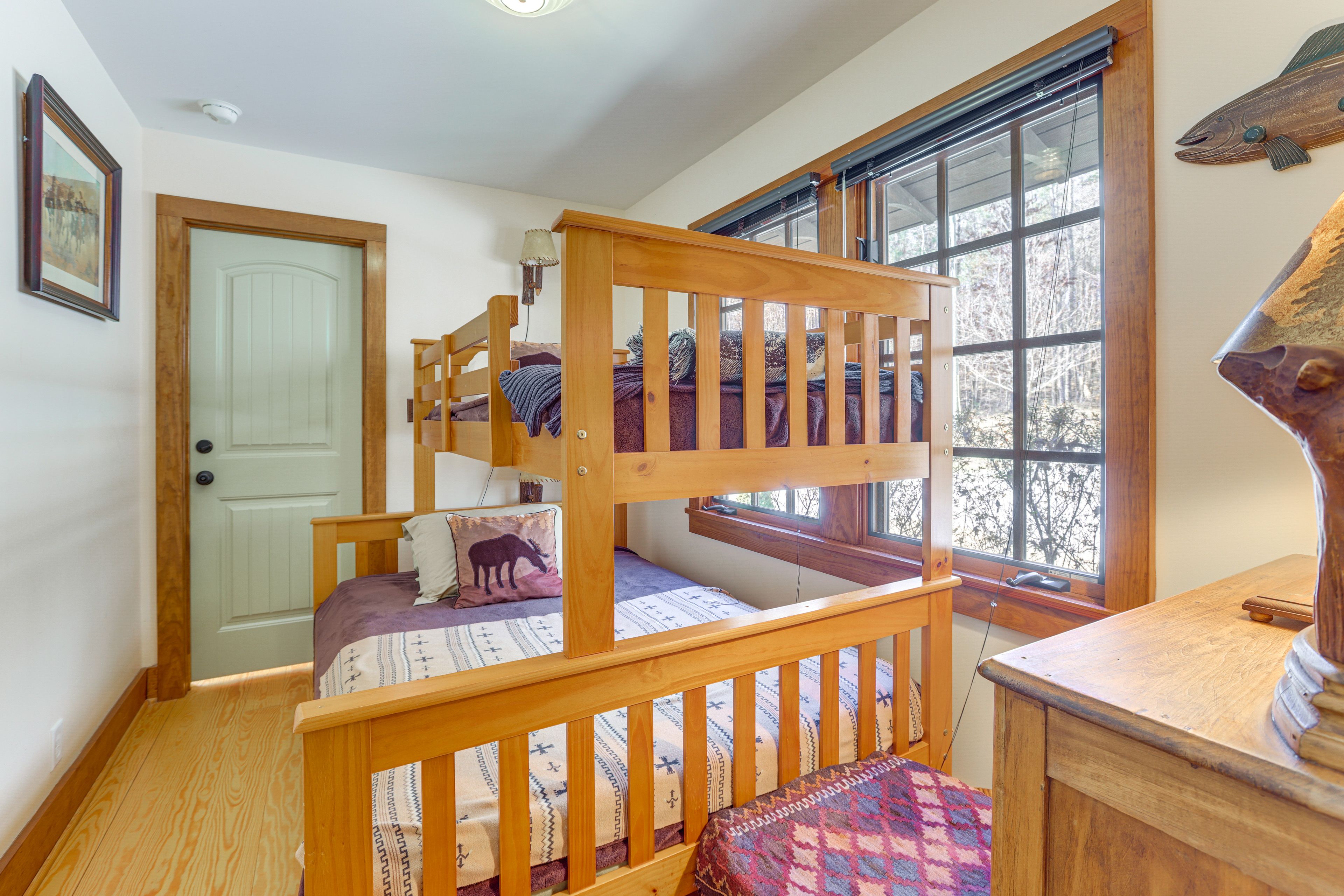 Bedroom 2 | Full/Queen Bunk Bed