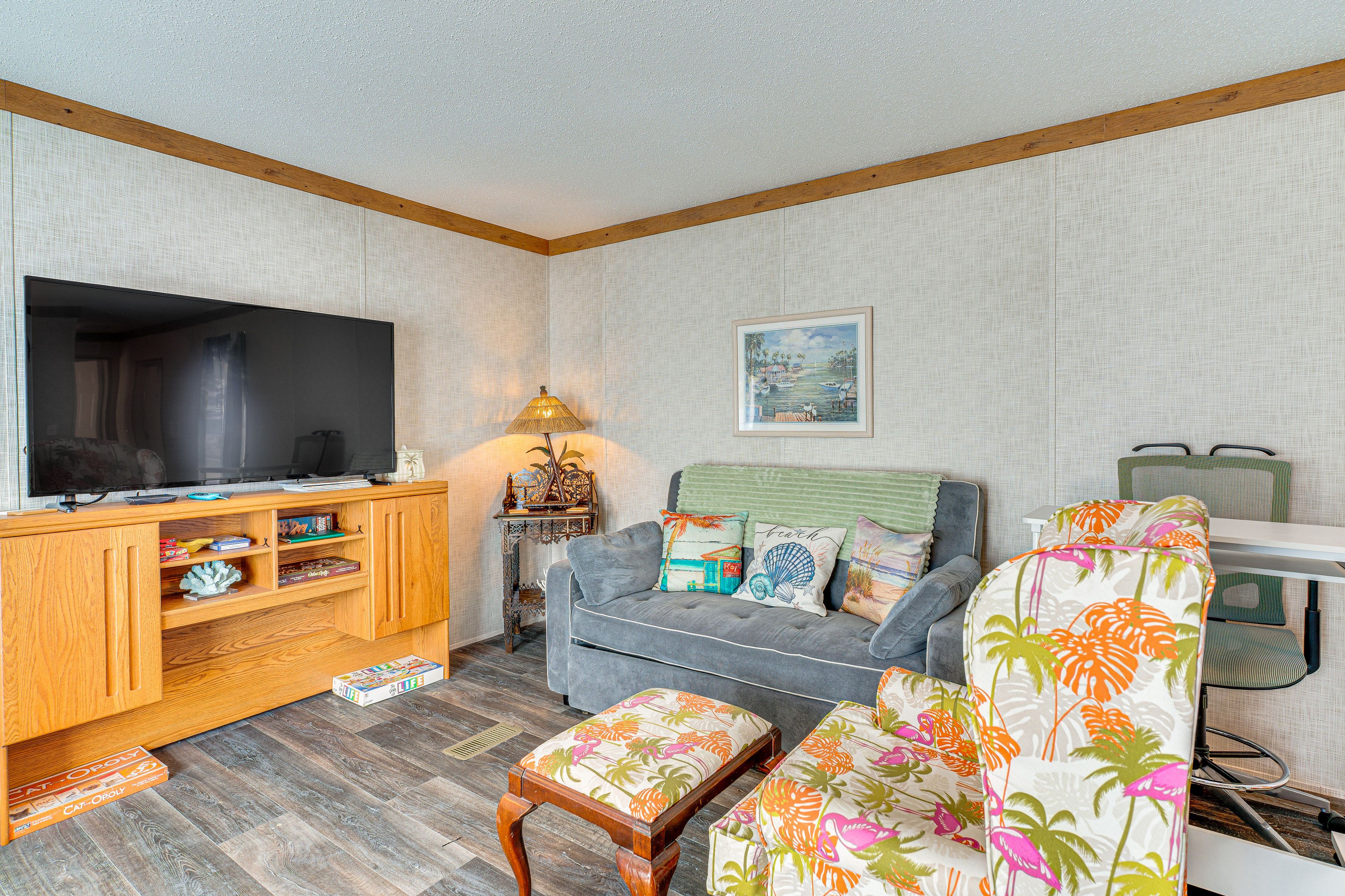 Punta Gorda Vacation Rental | 2BR | 2BA | 830 Sq Ft | 6 Steps Required