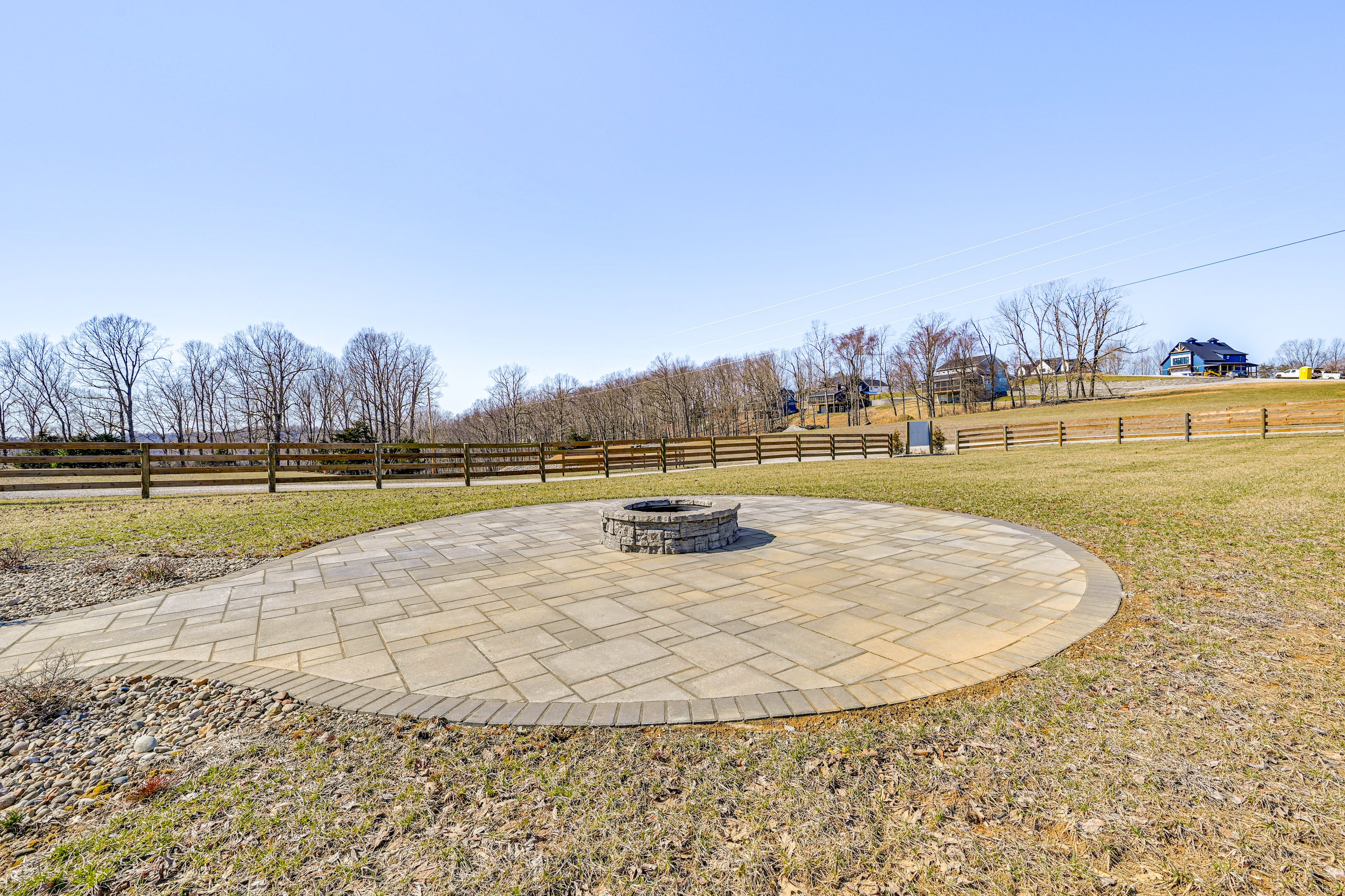 Community Amenities | Fire Pit | Picnic Area | Mini Soccer Field