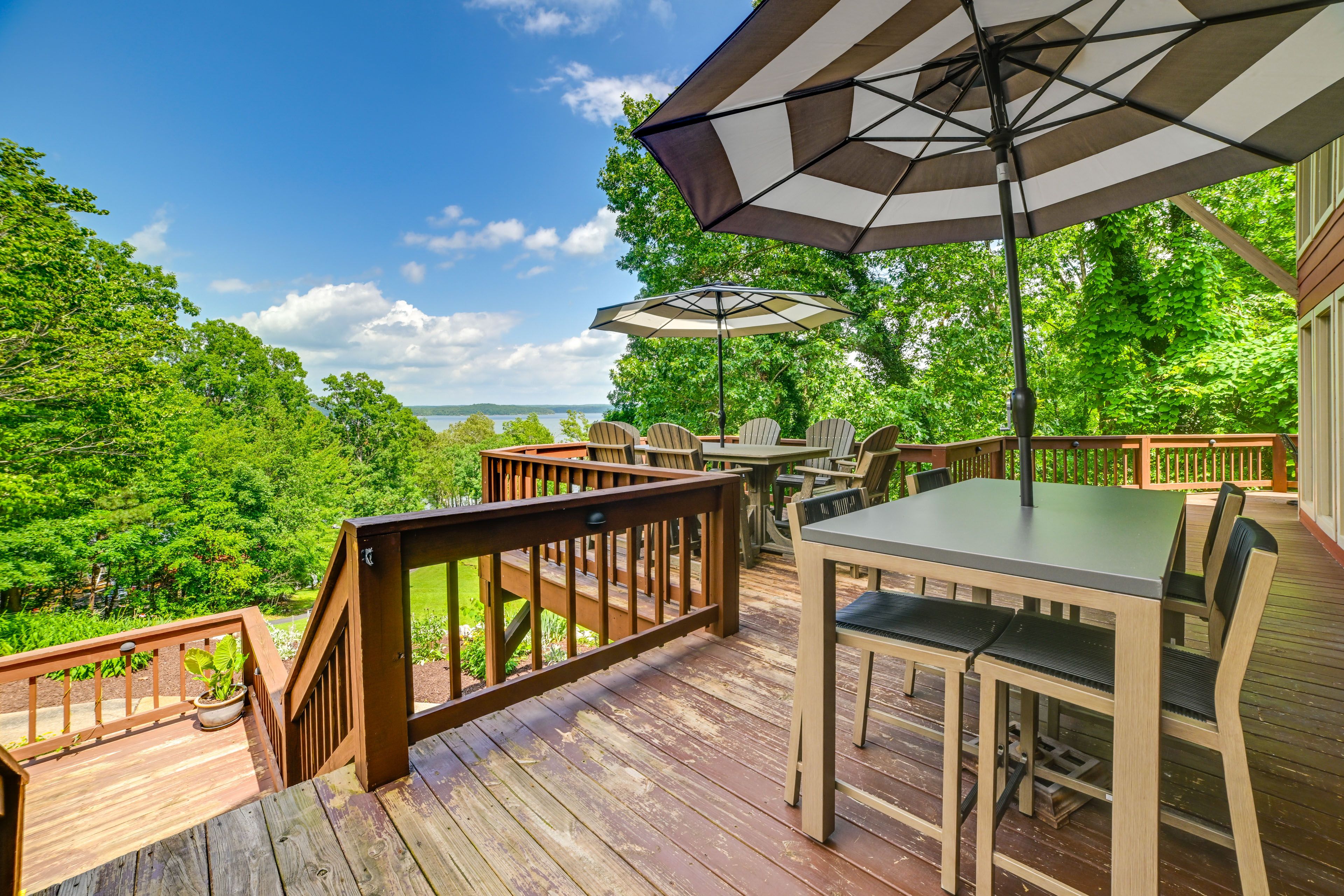 Chalet | Deck