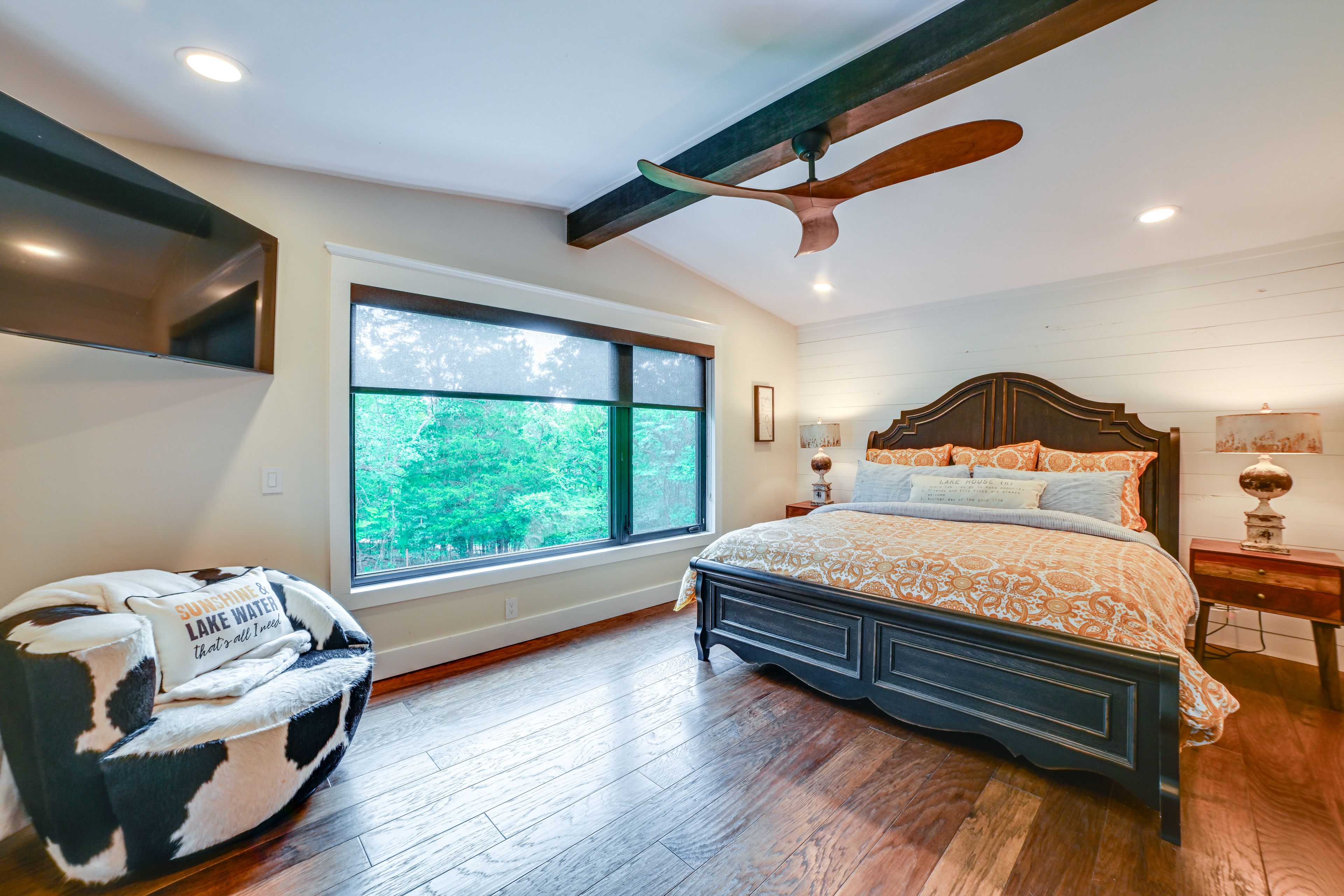 Farmhouse | Bedroom 4 | King Bed | Linens Provided