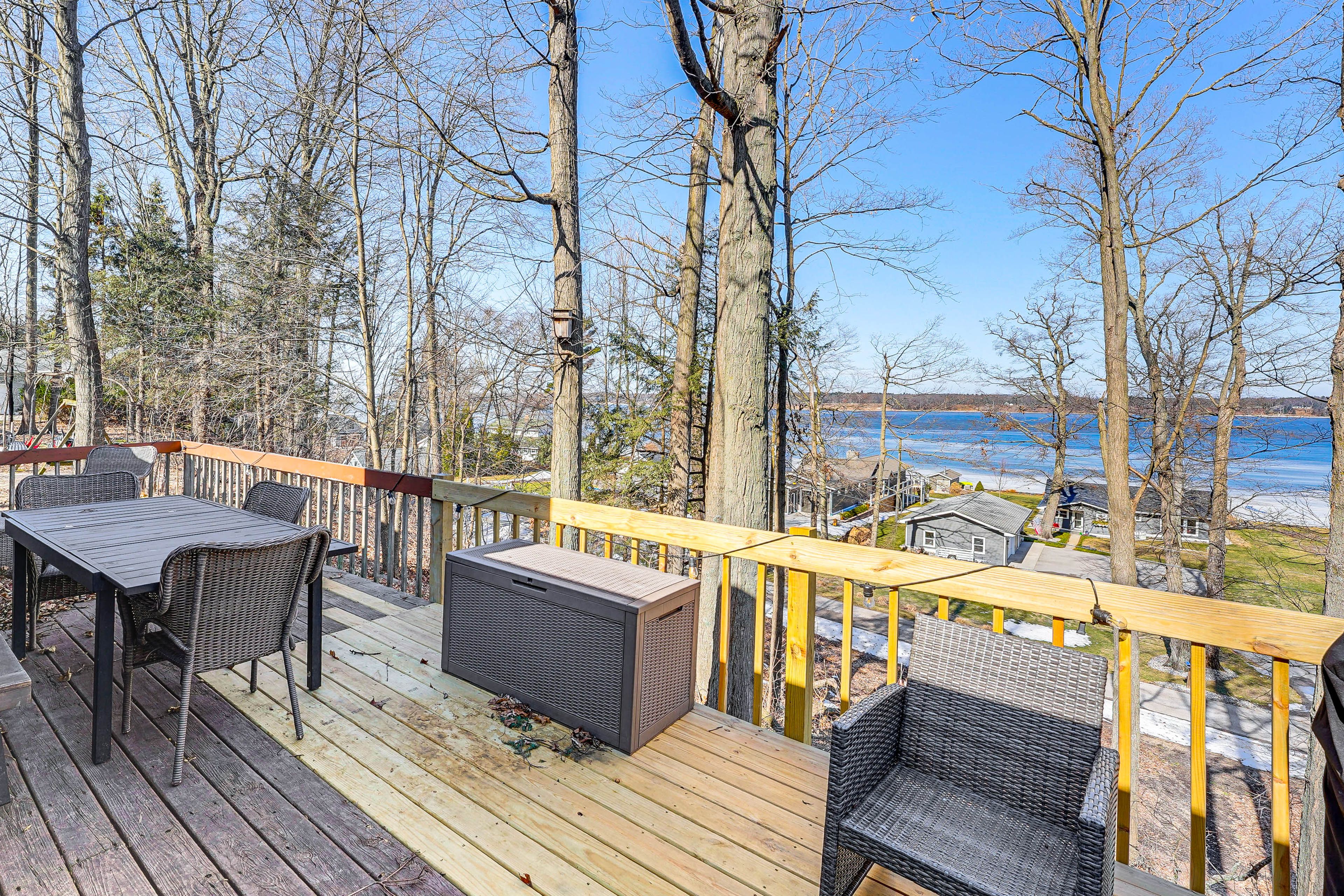 Deck