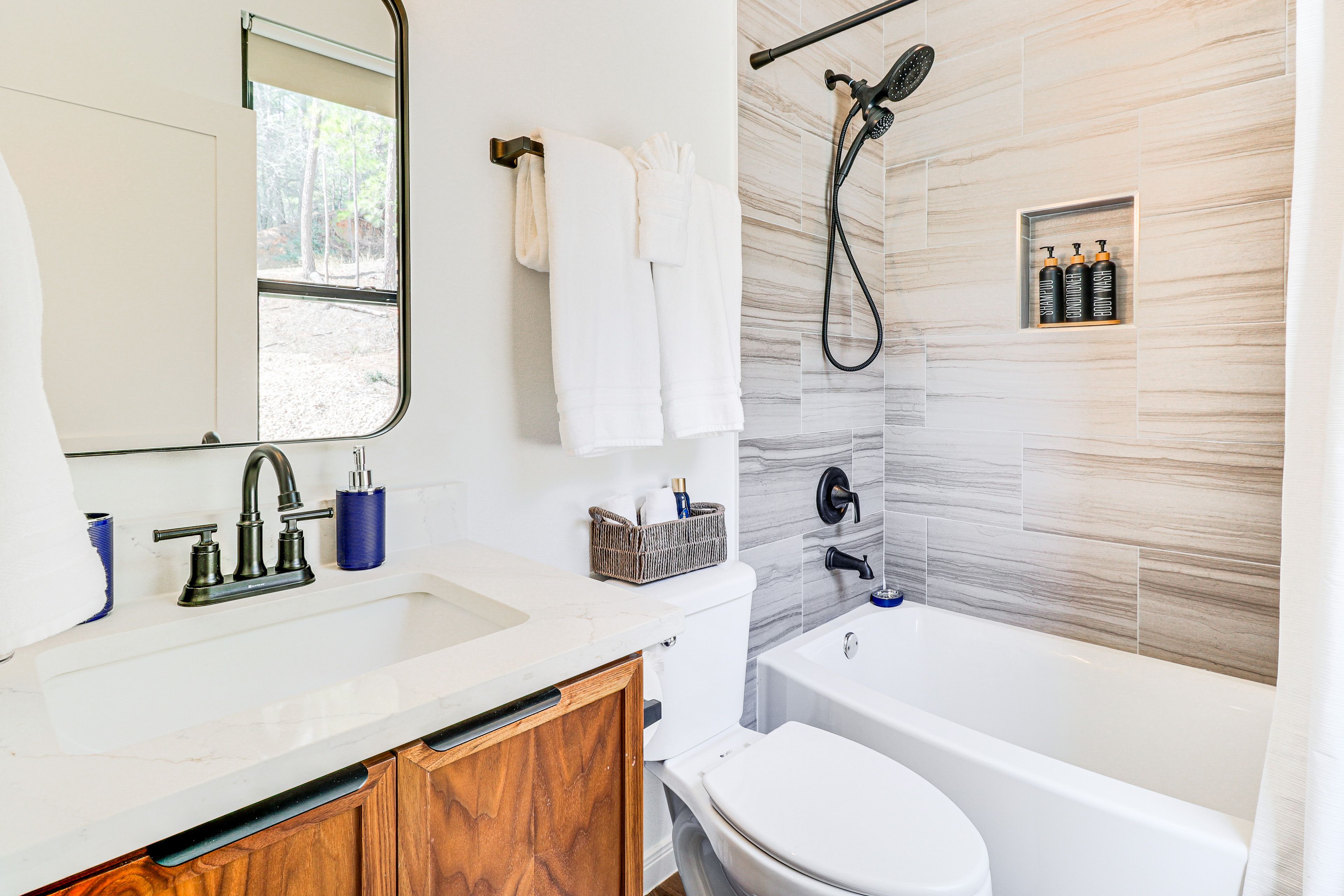 Full Bathroom | Hair Dryer