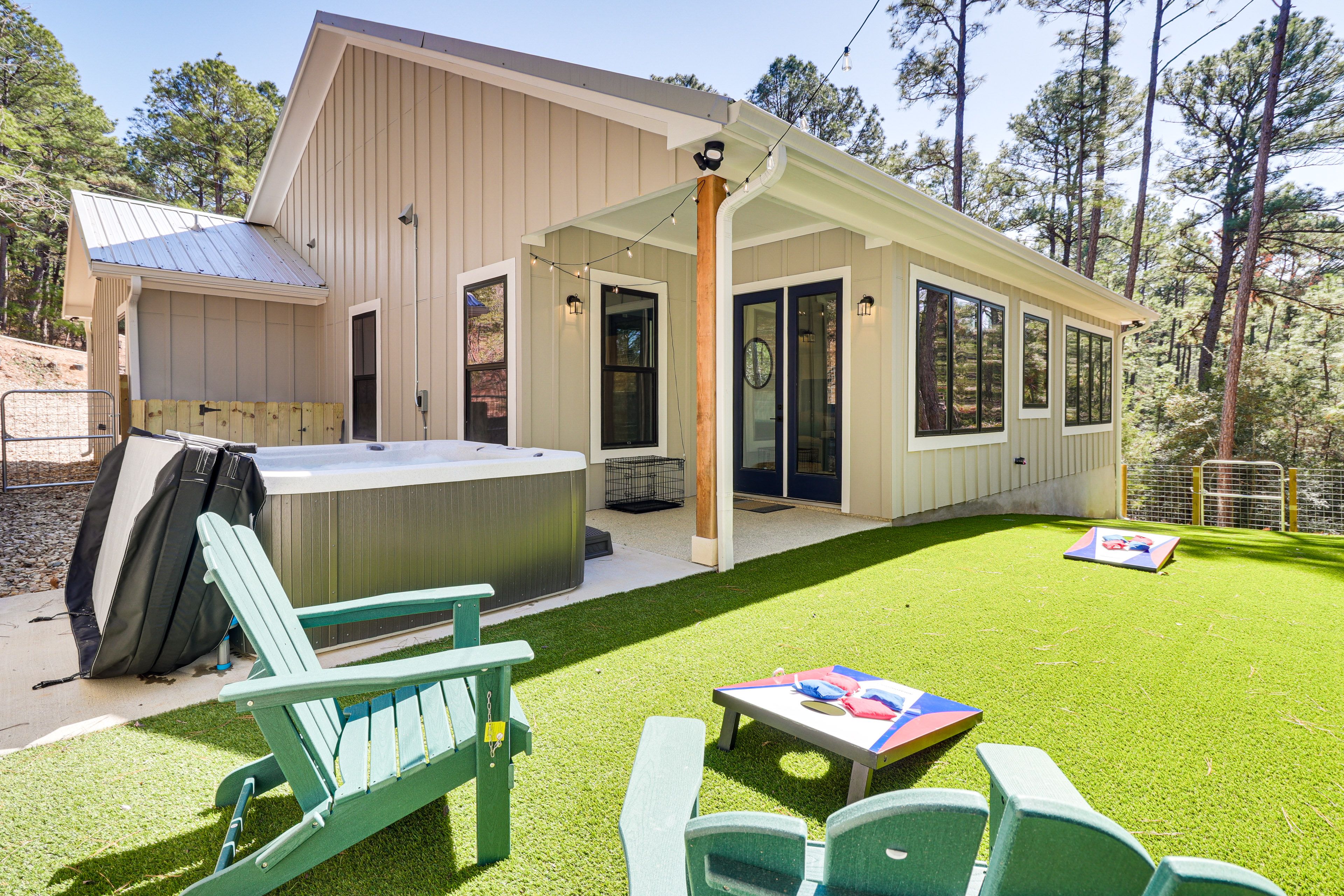 Bastrop Vacation Rental | 3BR | 3BA | 1,900 Sq Ft | 2 Steps to Enter