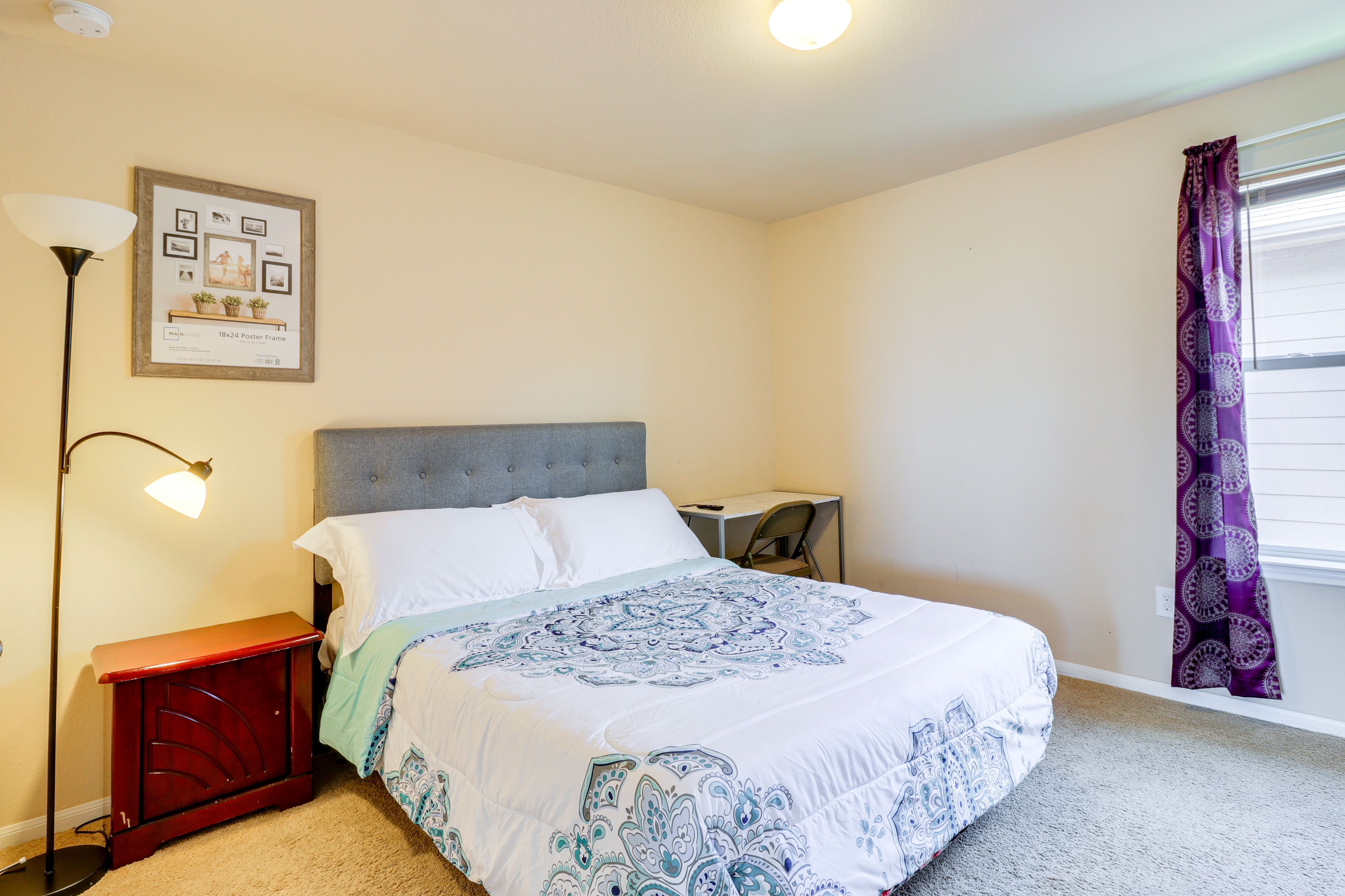 Bedroom 2 | Queen Bed | Smart TV | 2nd Floor